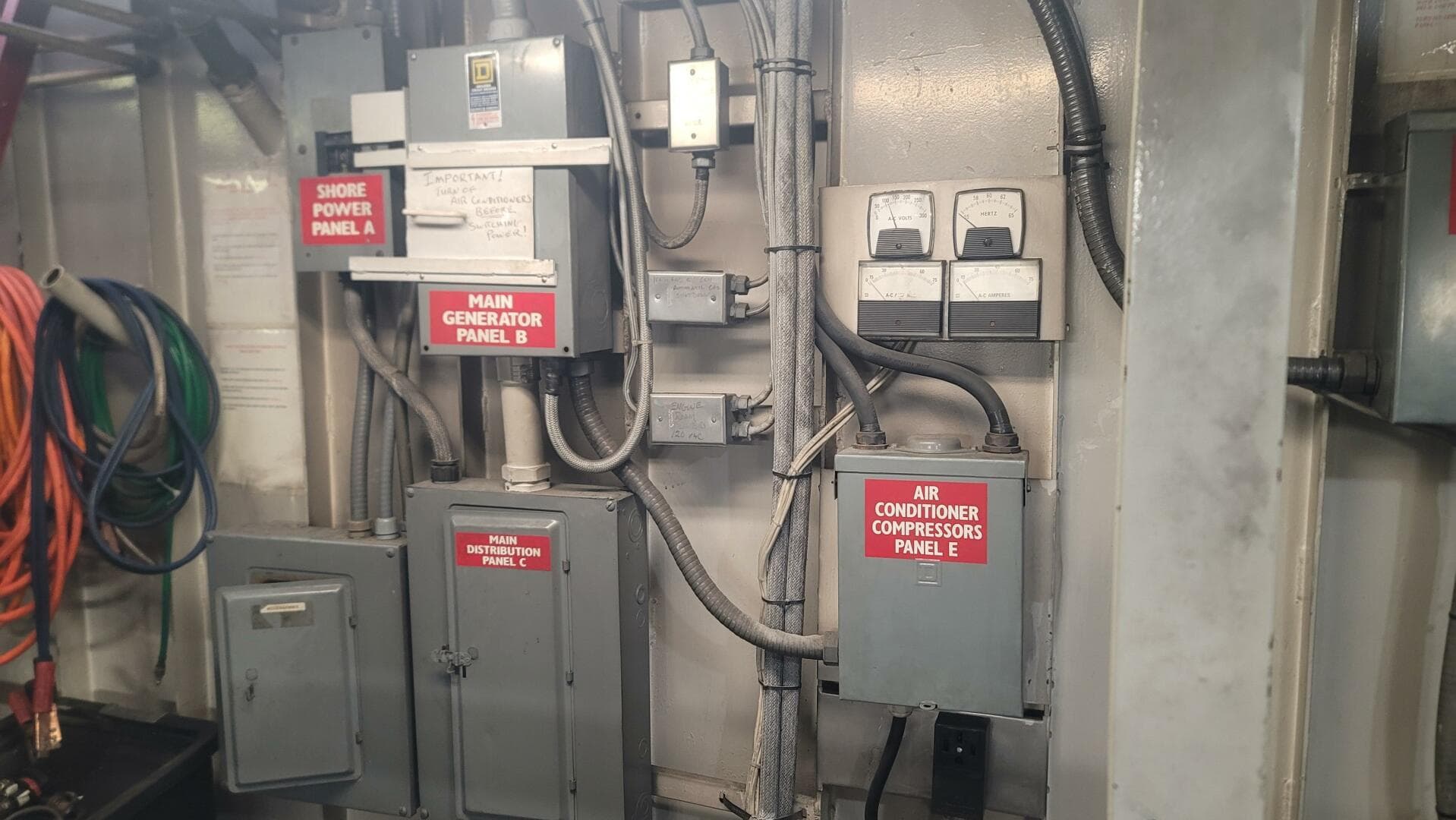 1984 Custom Vinette 99 Paddle Wheel — photo 161