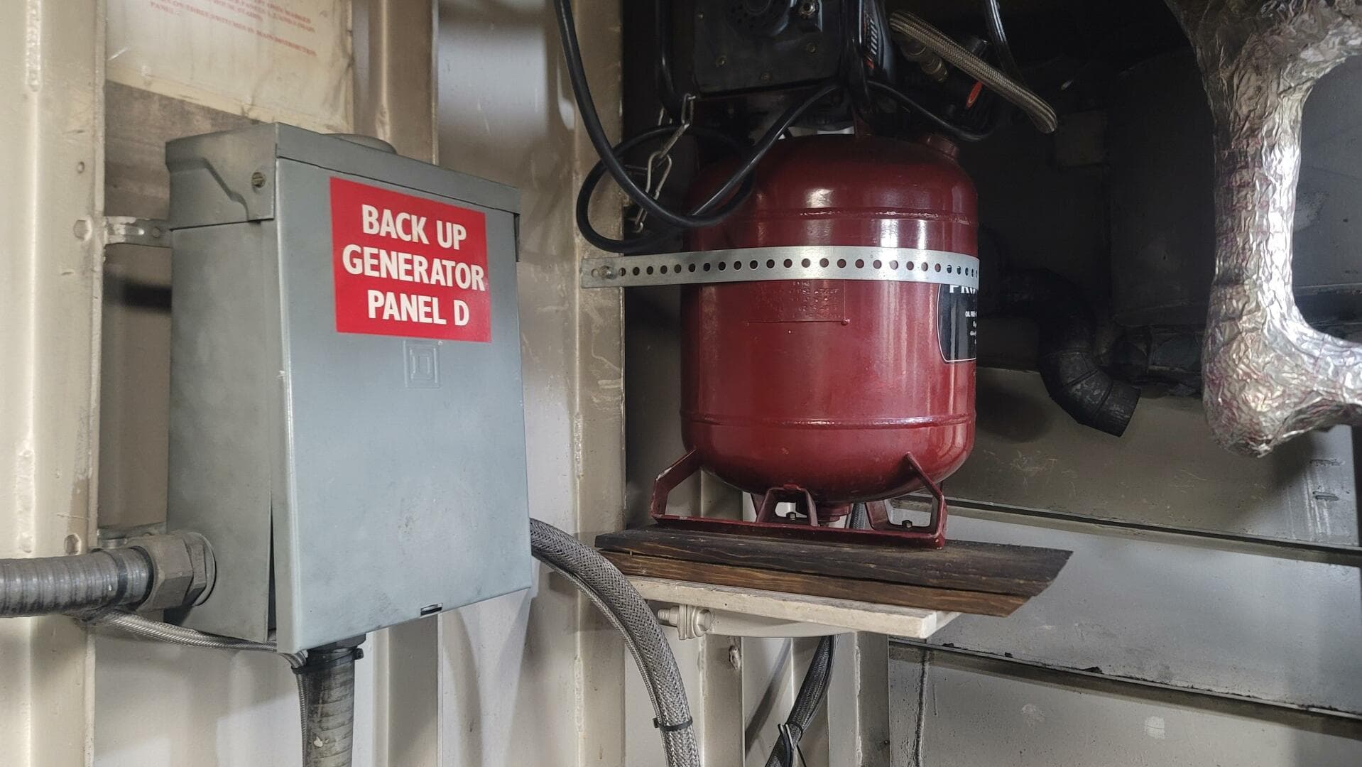 1984 Custom Vinette 99 Paddle Wheel — photo 160