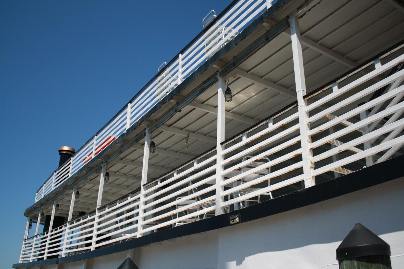 1984 Custom Vinette 99 Paddle Wheel — photo 16