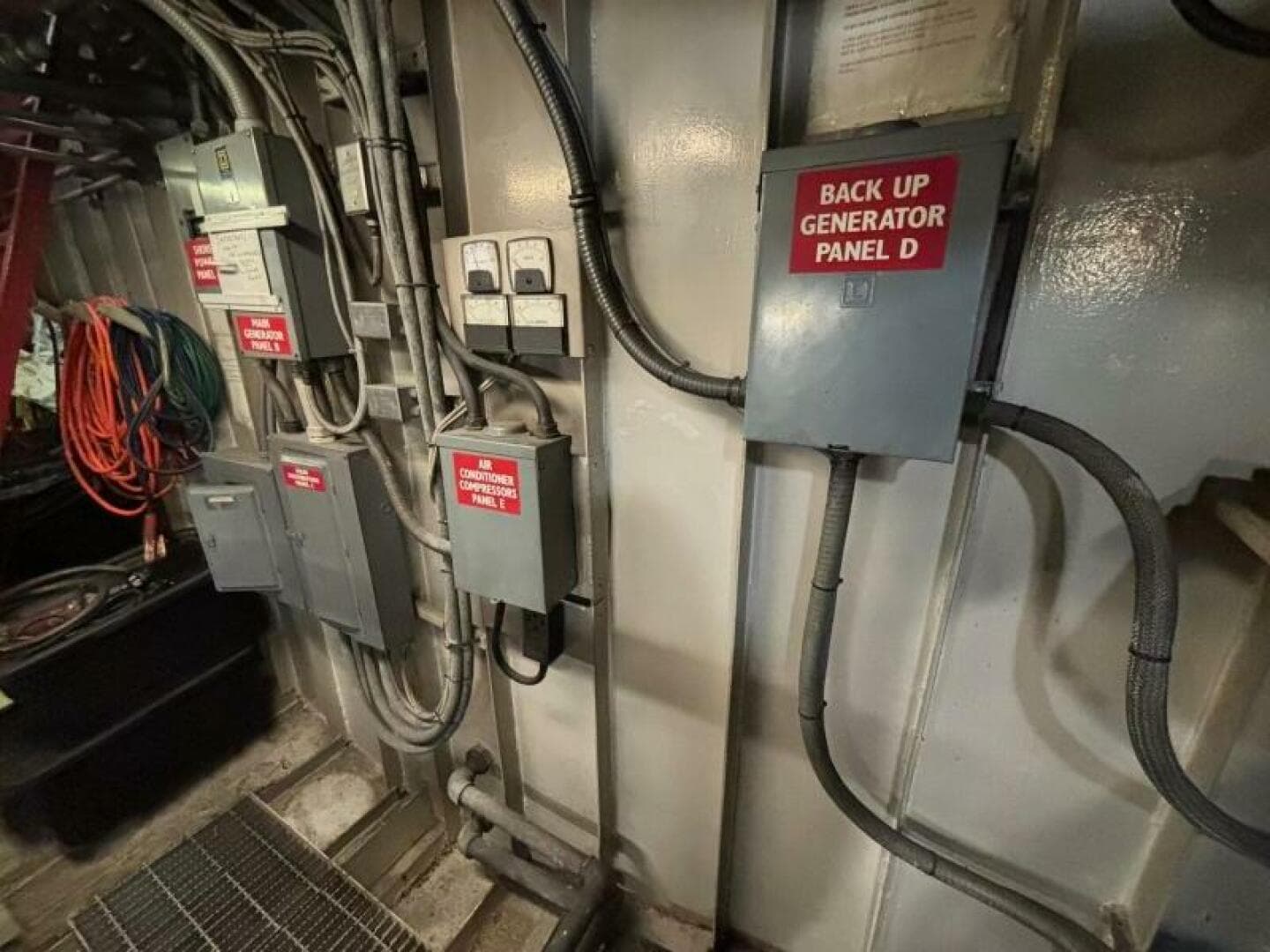 1984 Custom Vinette 99 Paddle Wheel — photo 203