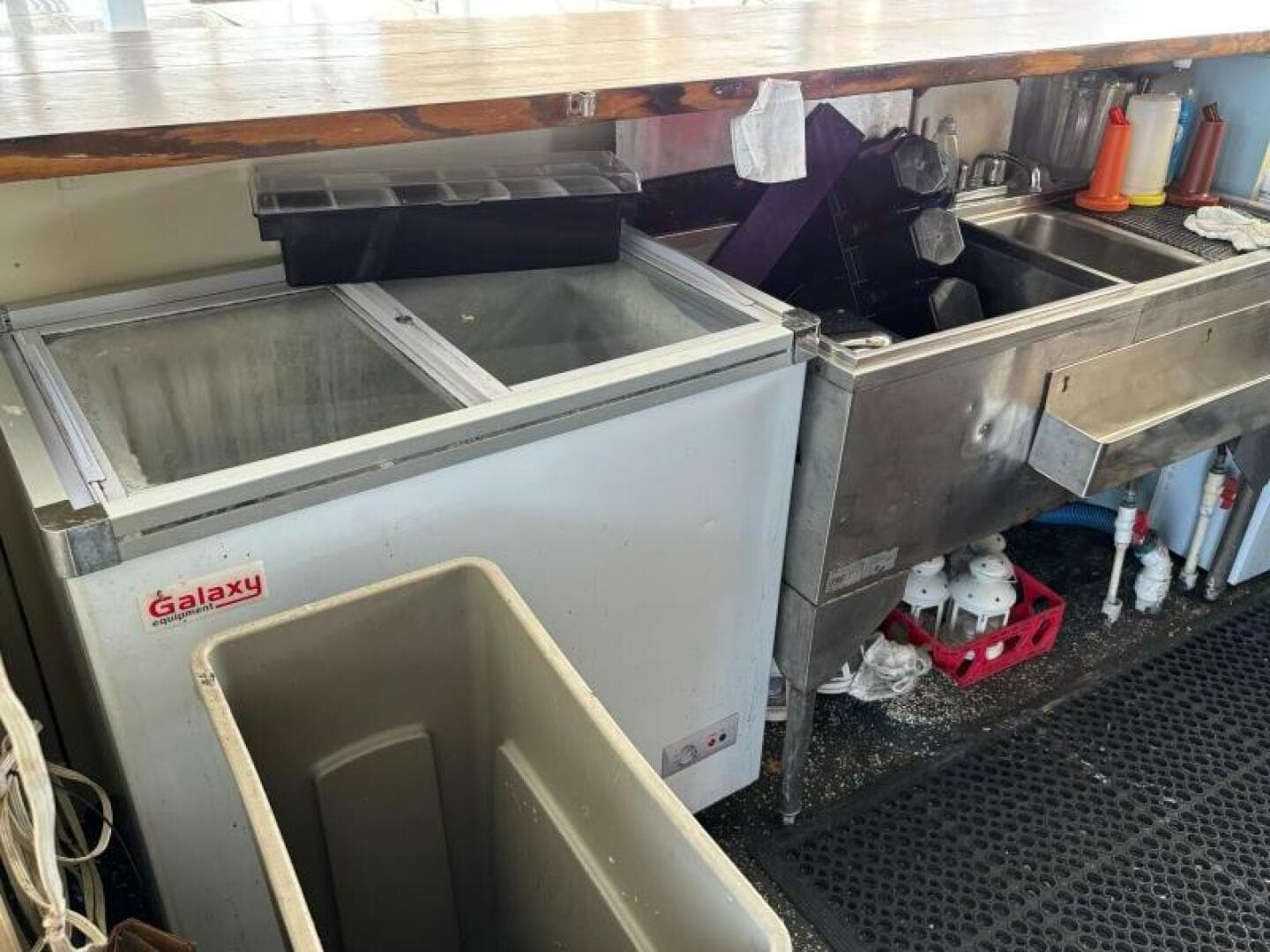 1984 Custom Vinette 99 Paddle Wheel — photo 193