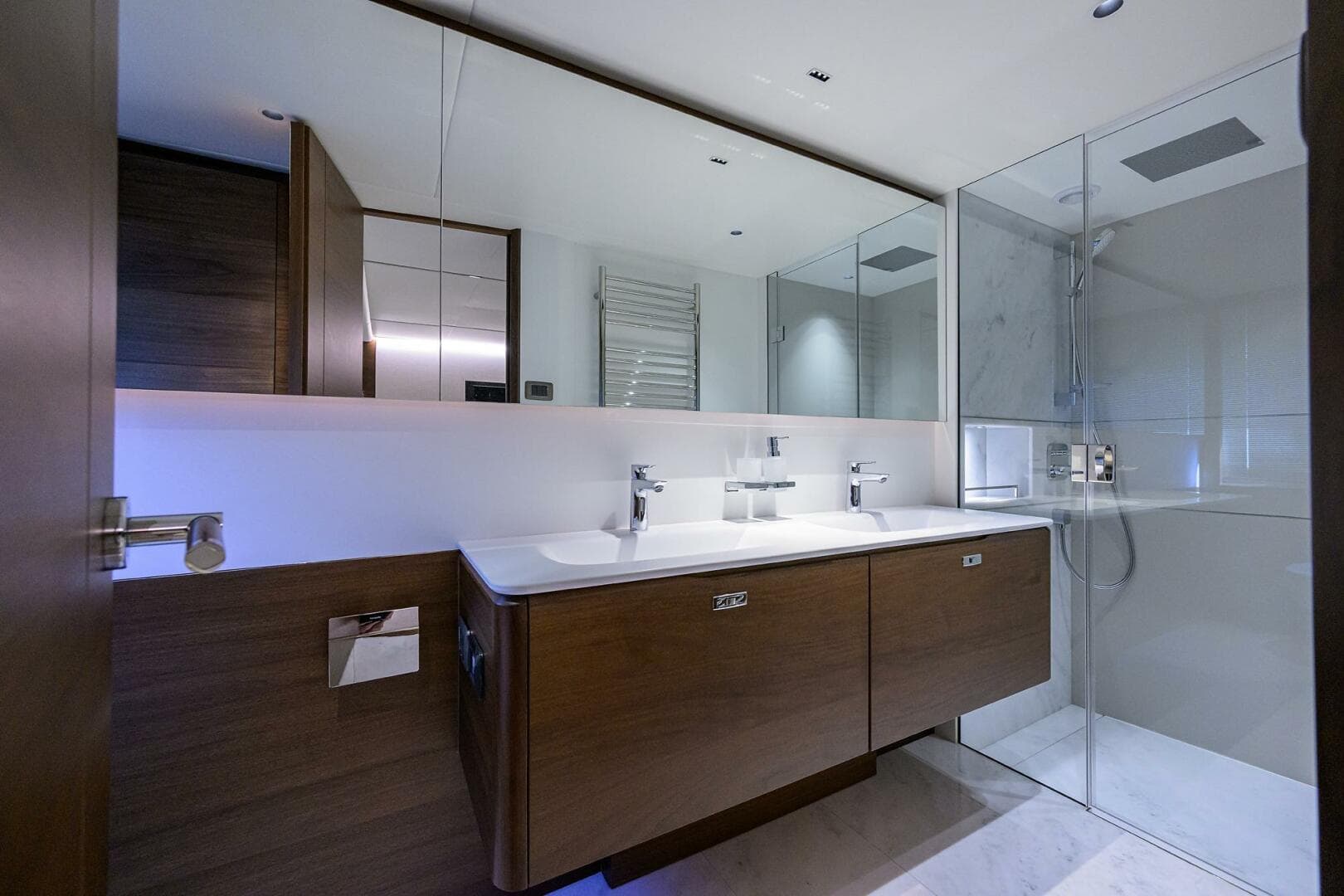 2027 Princess X80 — photo 150