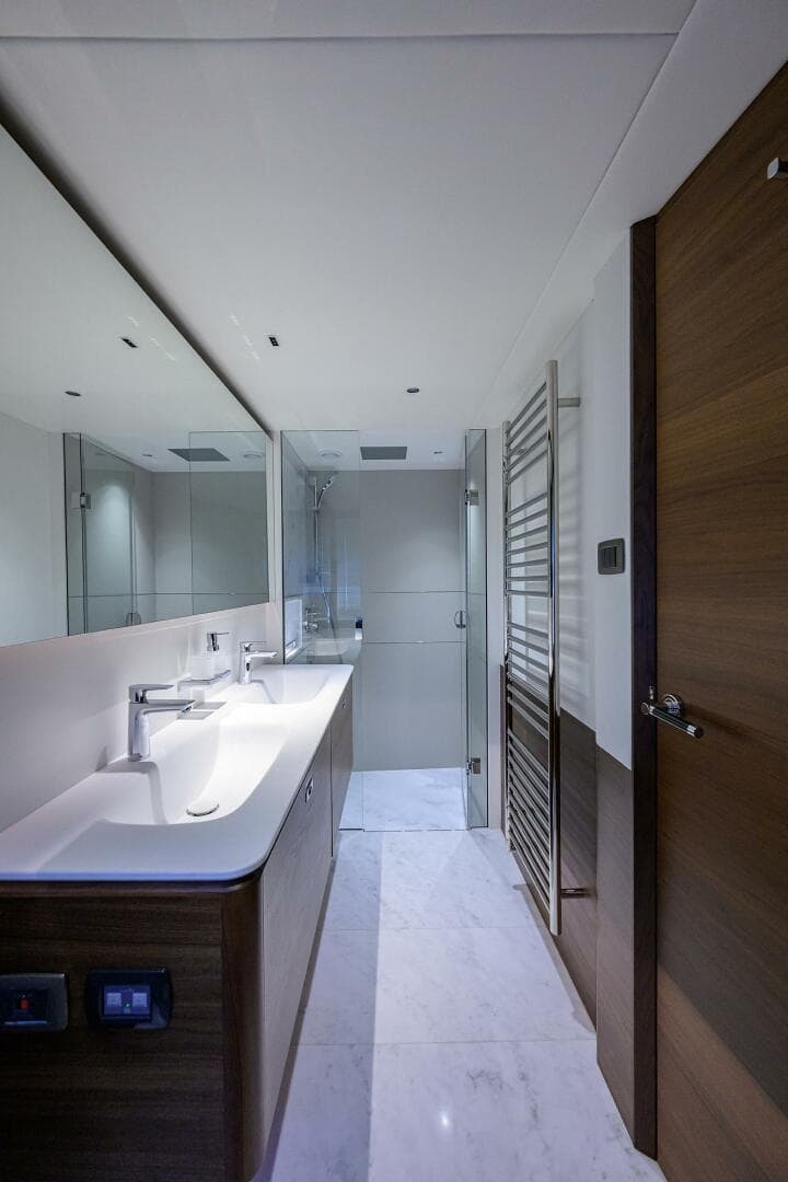 2027 Princess X80 — photo 151