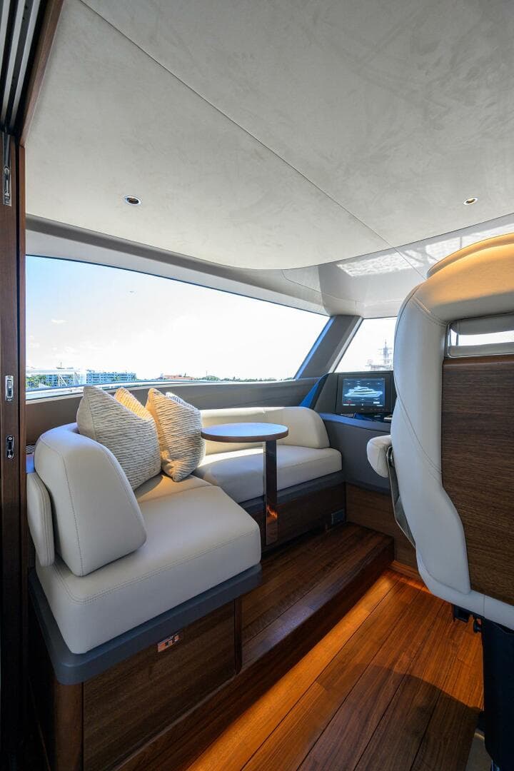 2027 Princess X80 — photo 157