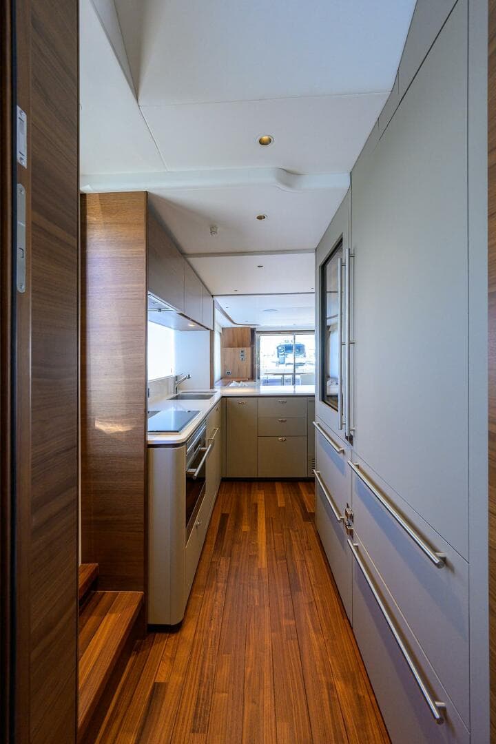 2027 Princess X80 — photo 134