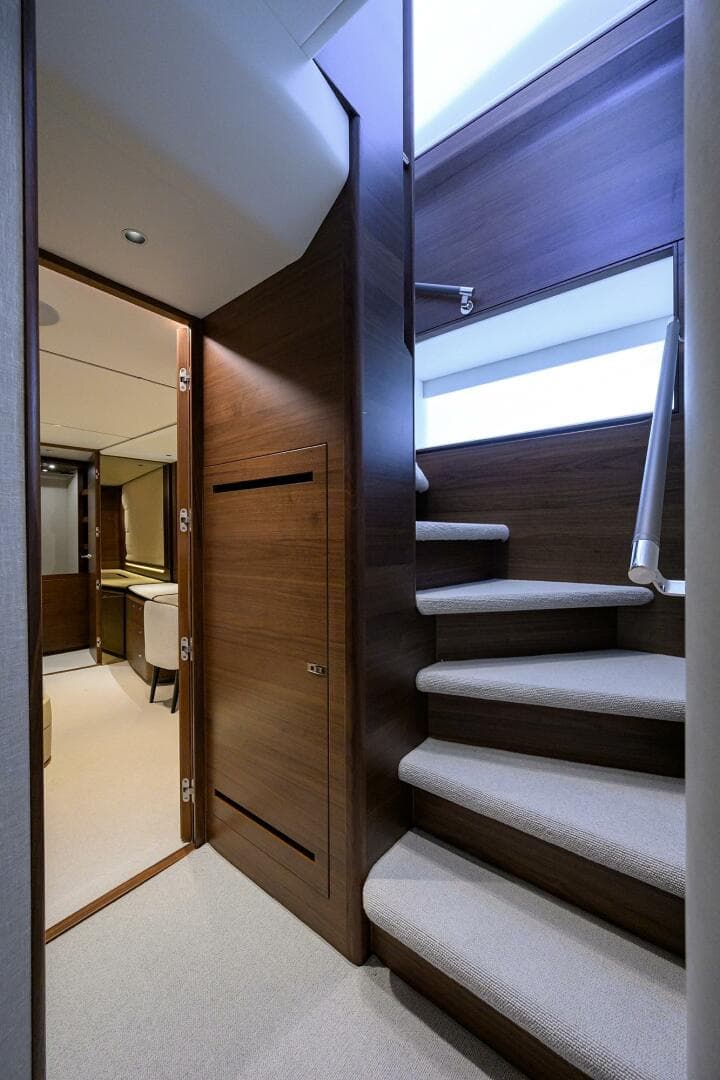 2027 Princess X80 — photo 49