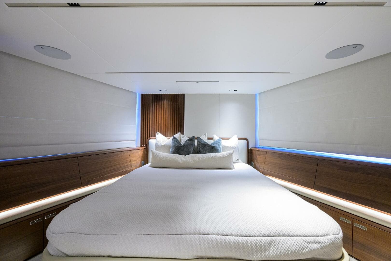 2027 Princess X80 — photo 118