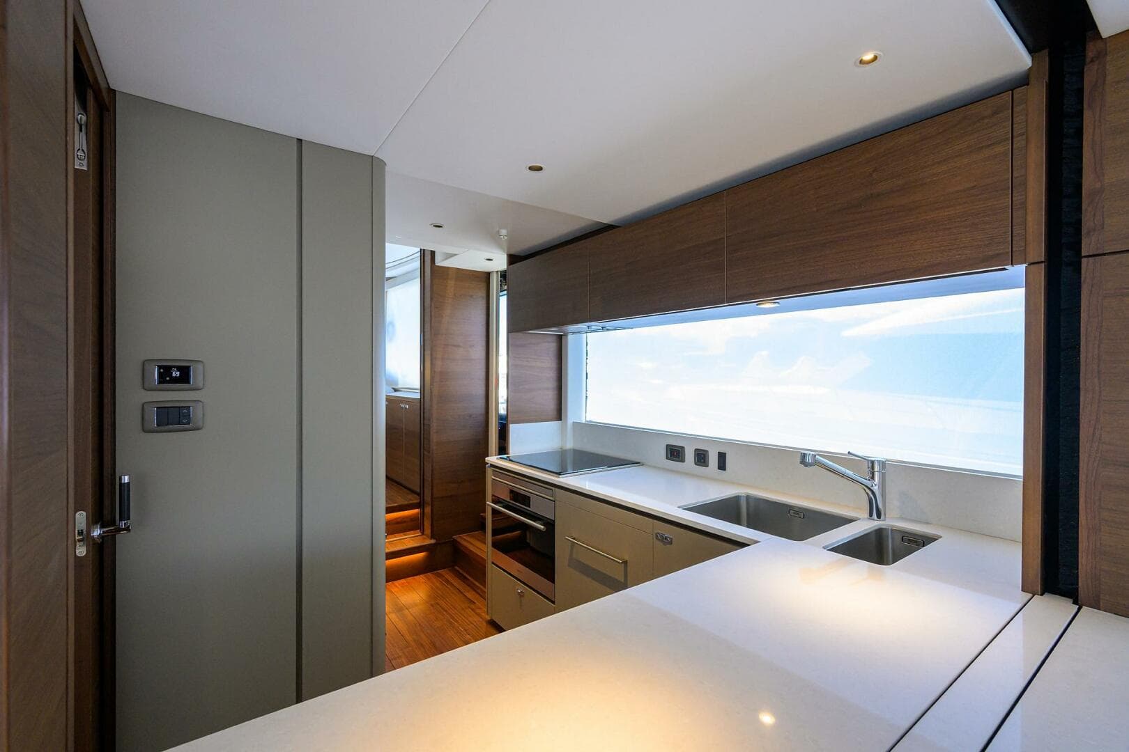 2027 Princess X80 — photo 131