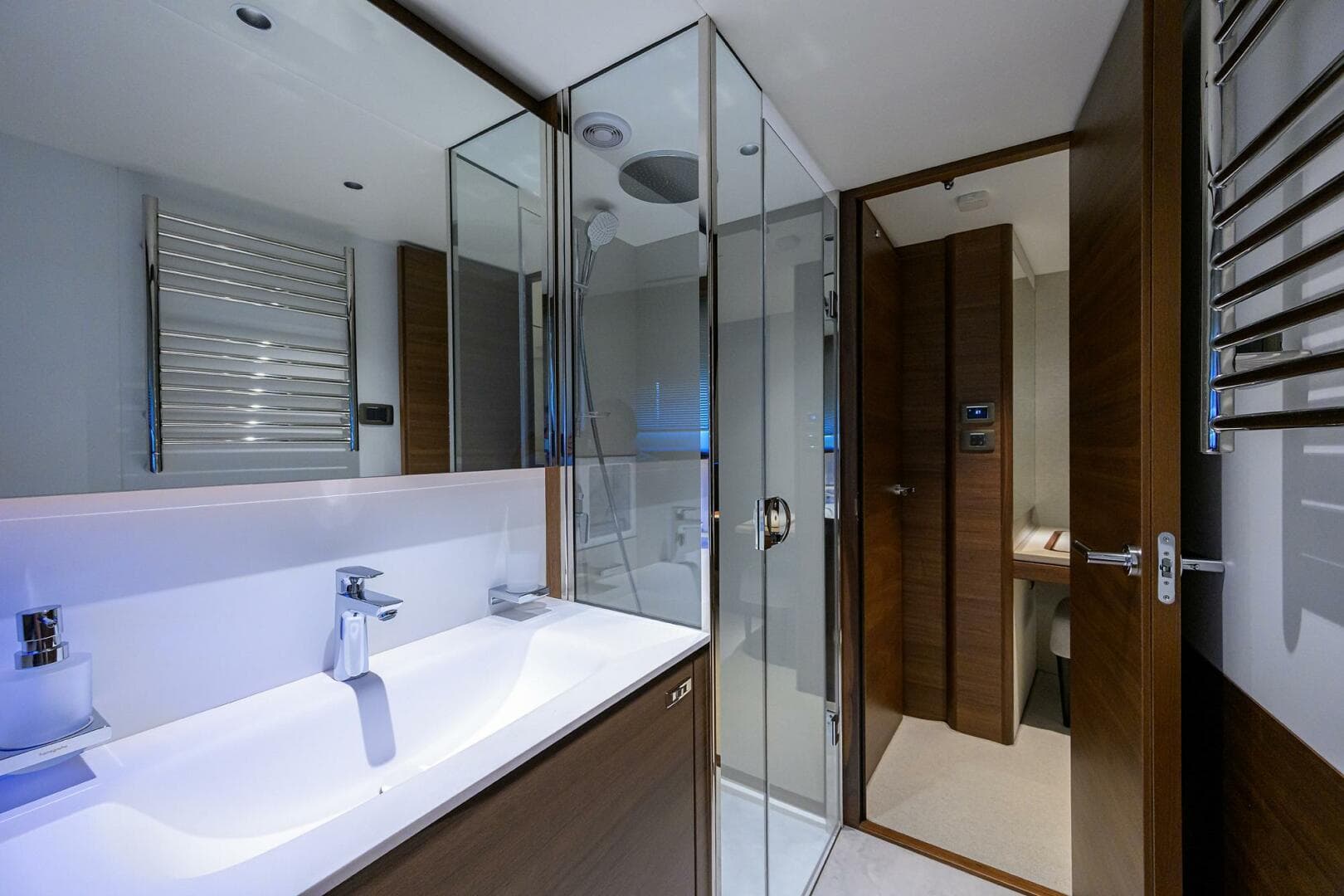 2027 Princess X80 — photo 126