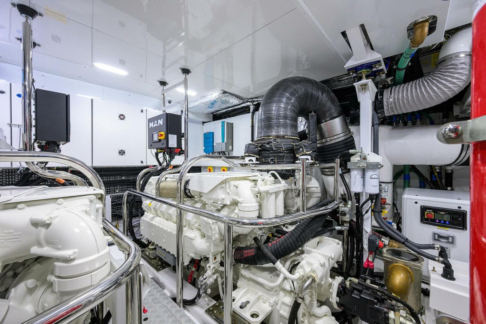 2027 Princess X80 — photo 83