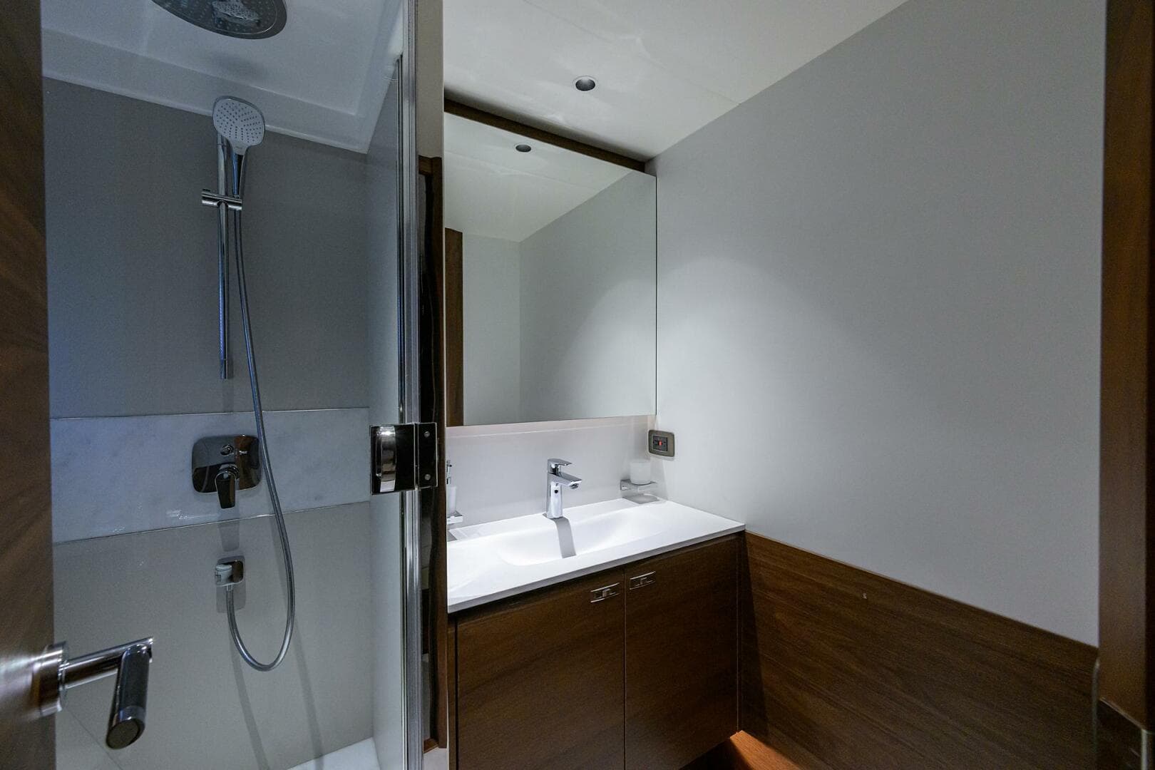 2027 Princess X80 — photo 173