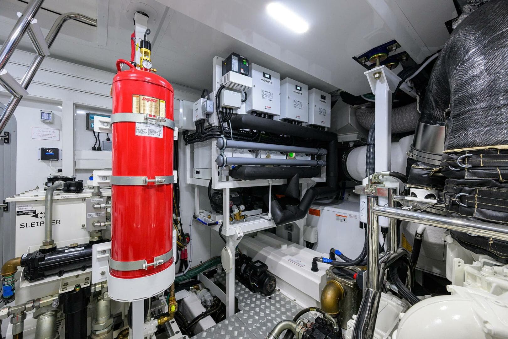 2027 Princess X80 — photo 81