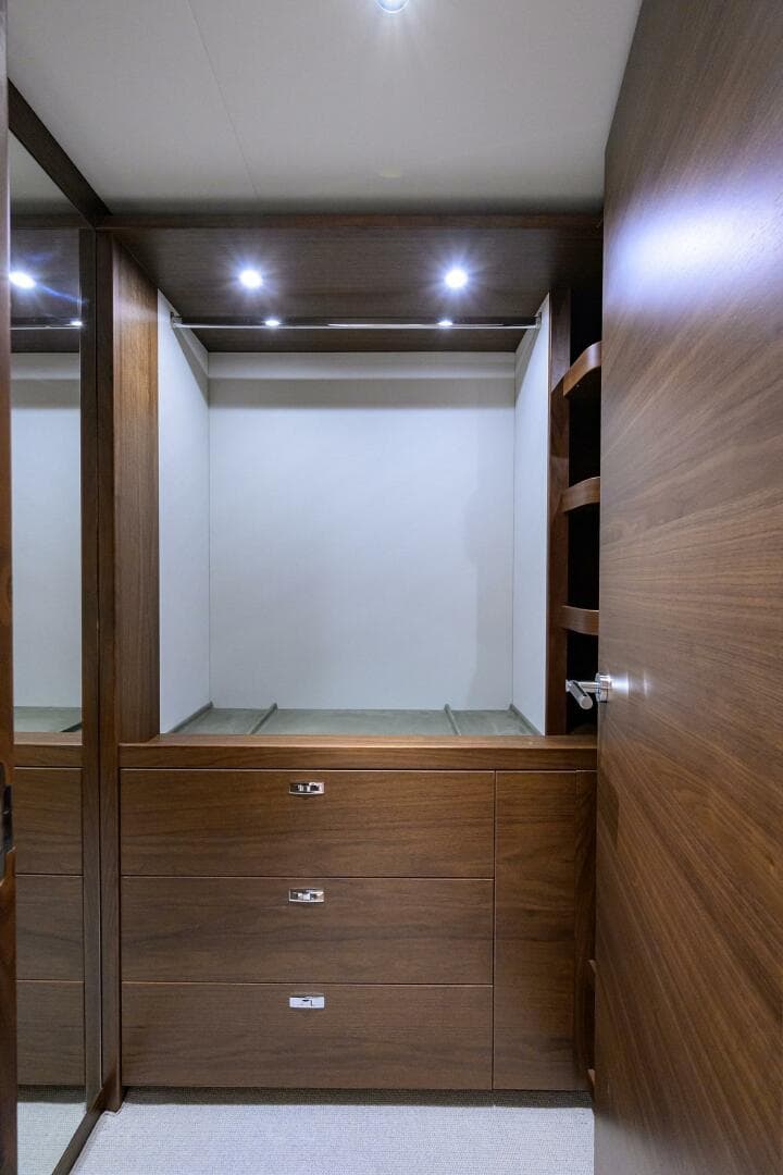 2027 Princess X80 — photo 147