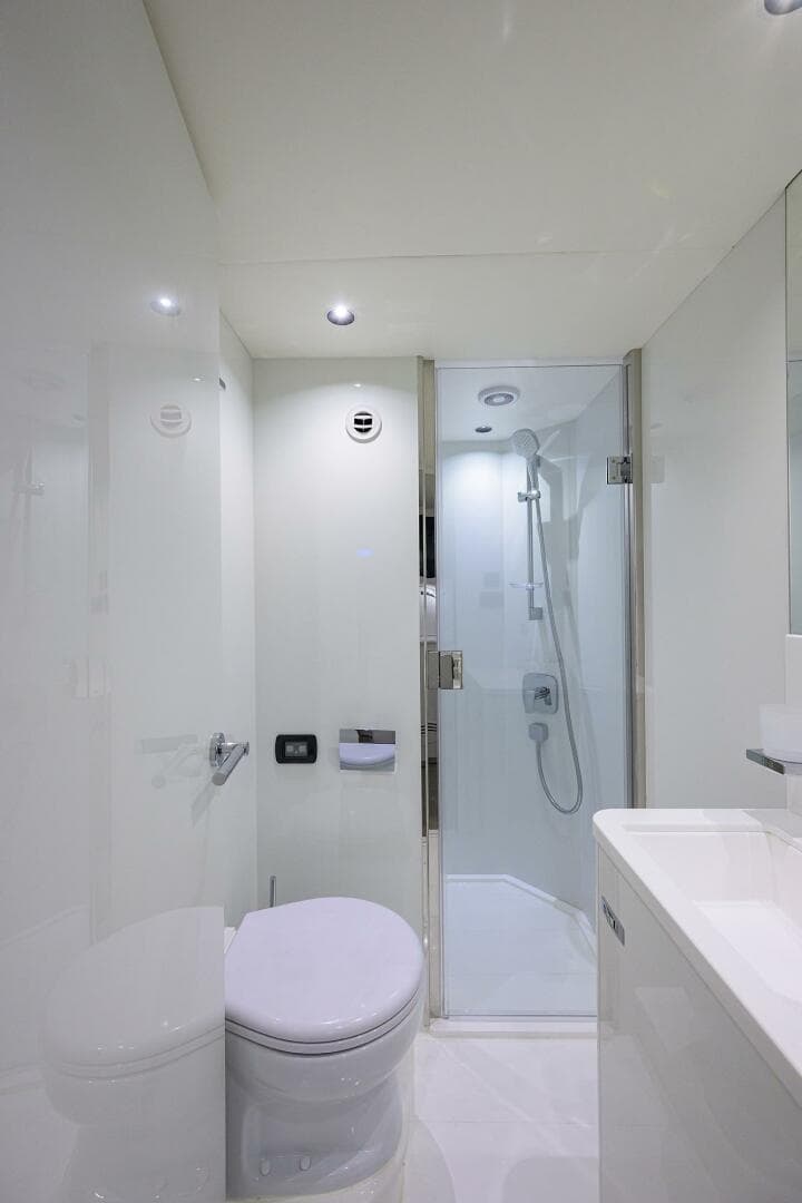 2027 Princess X80 — photo 62