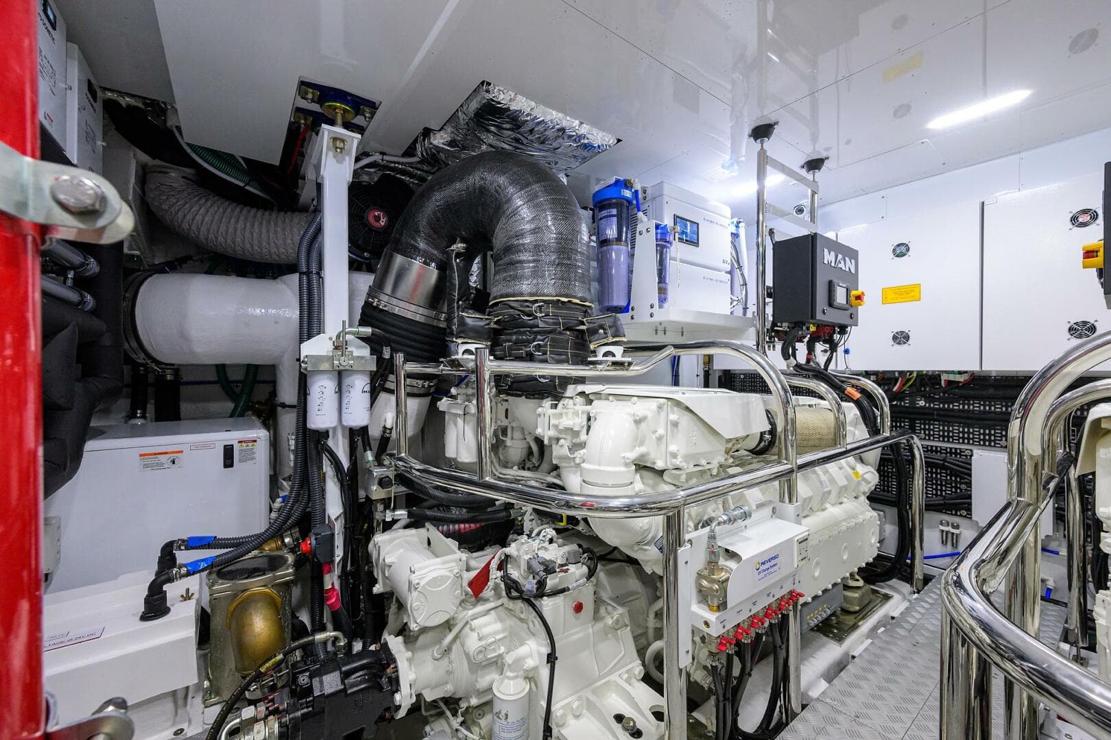 2027 Princess X80 — photo 80