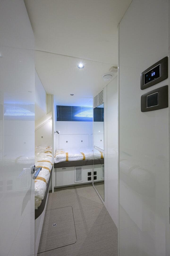 2027 Princess X80 — photo 58