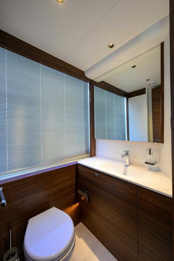 2027 Princess X80 — photo 66