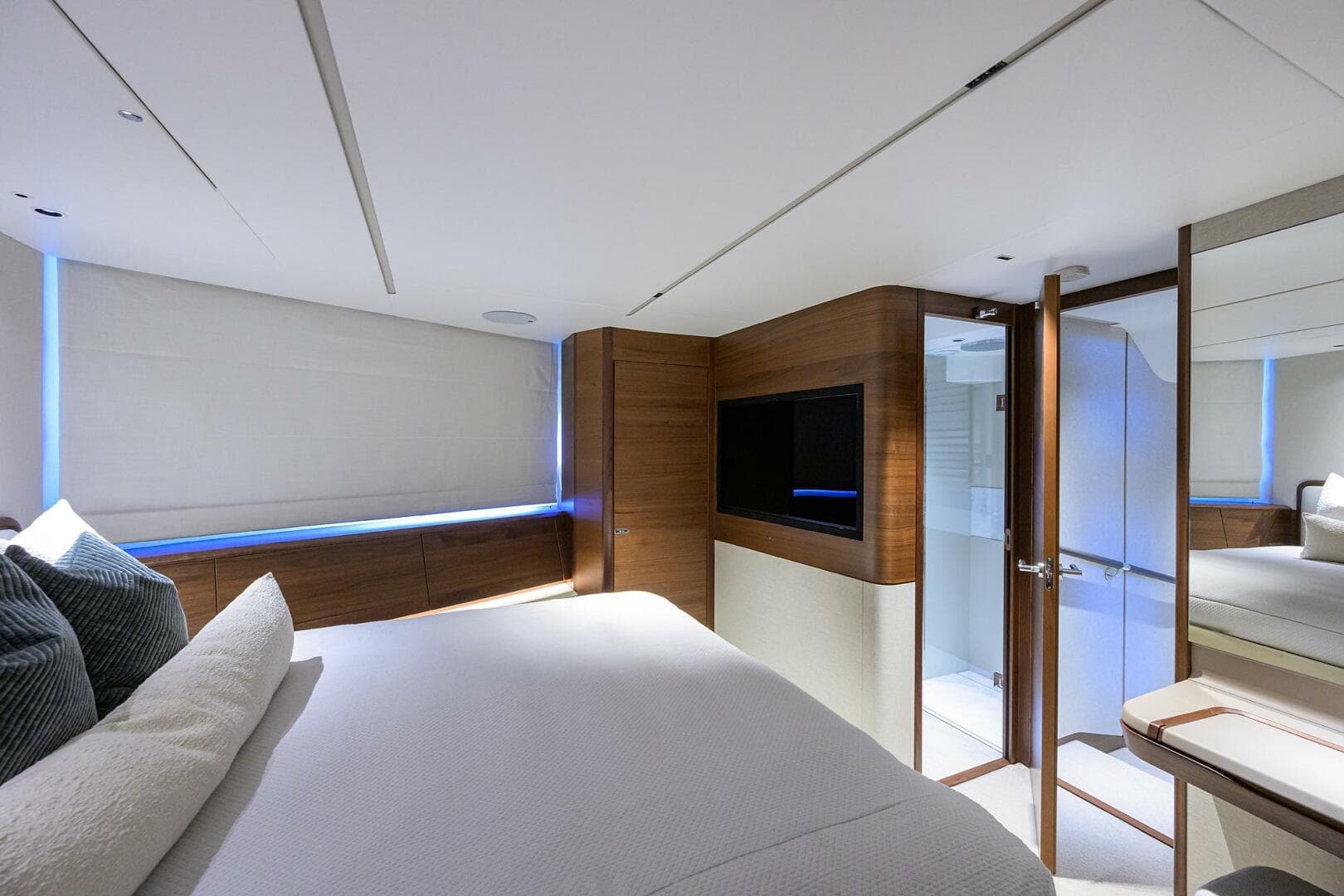 2027 Princess X80 — photo 119