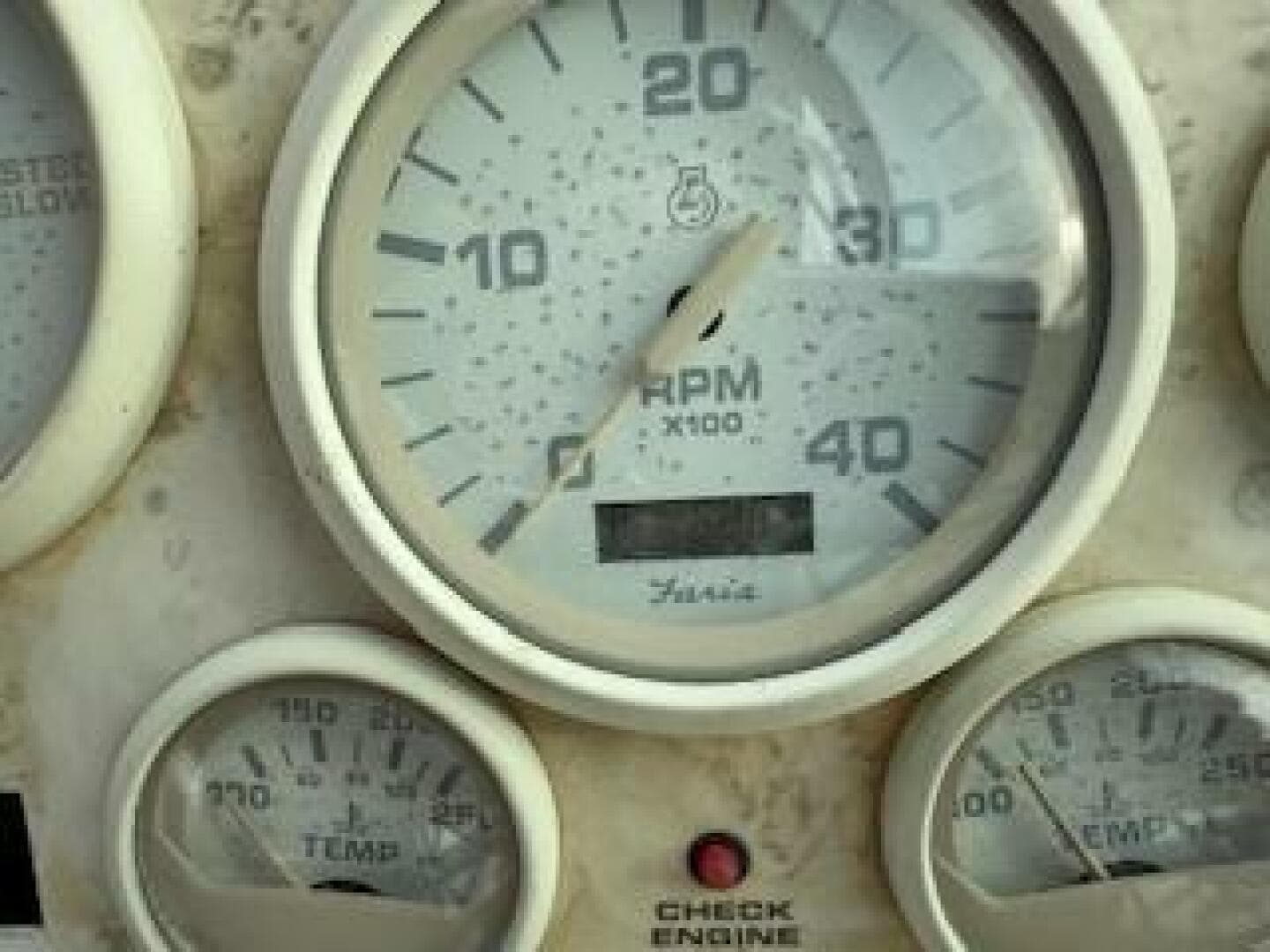 1998 Cruisers Yachts 4270 — photo 17