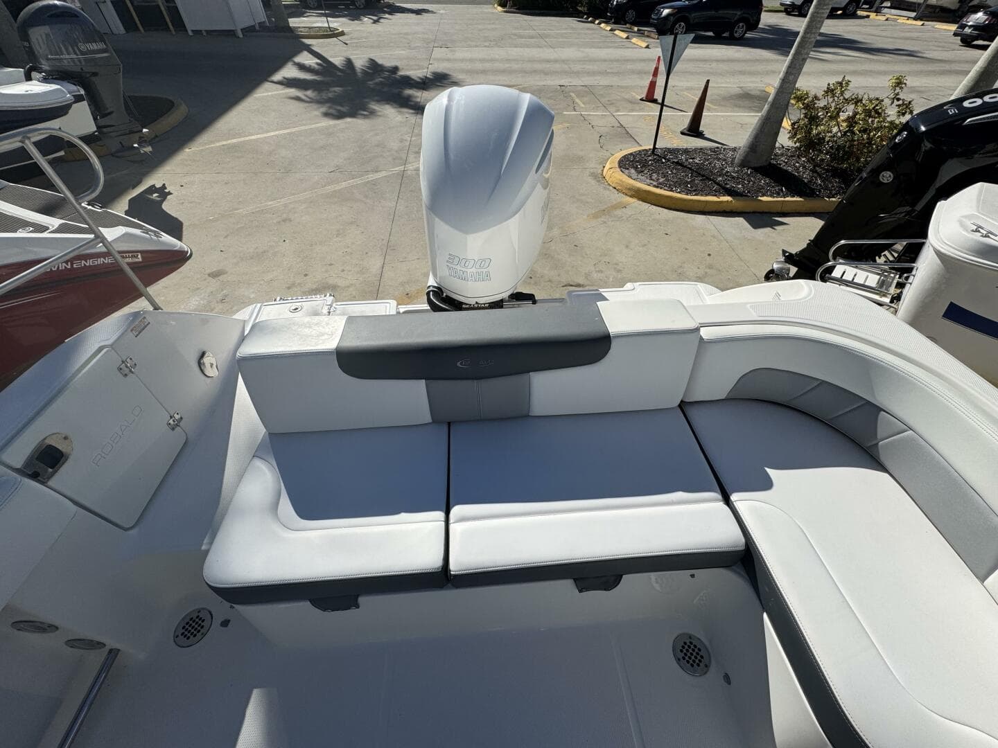 2018 Robalo Vs — photo 6