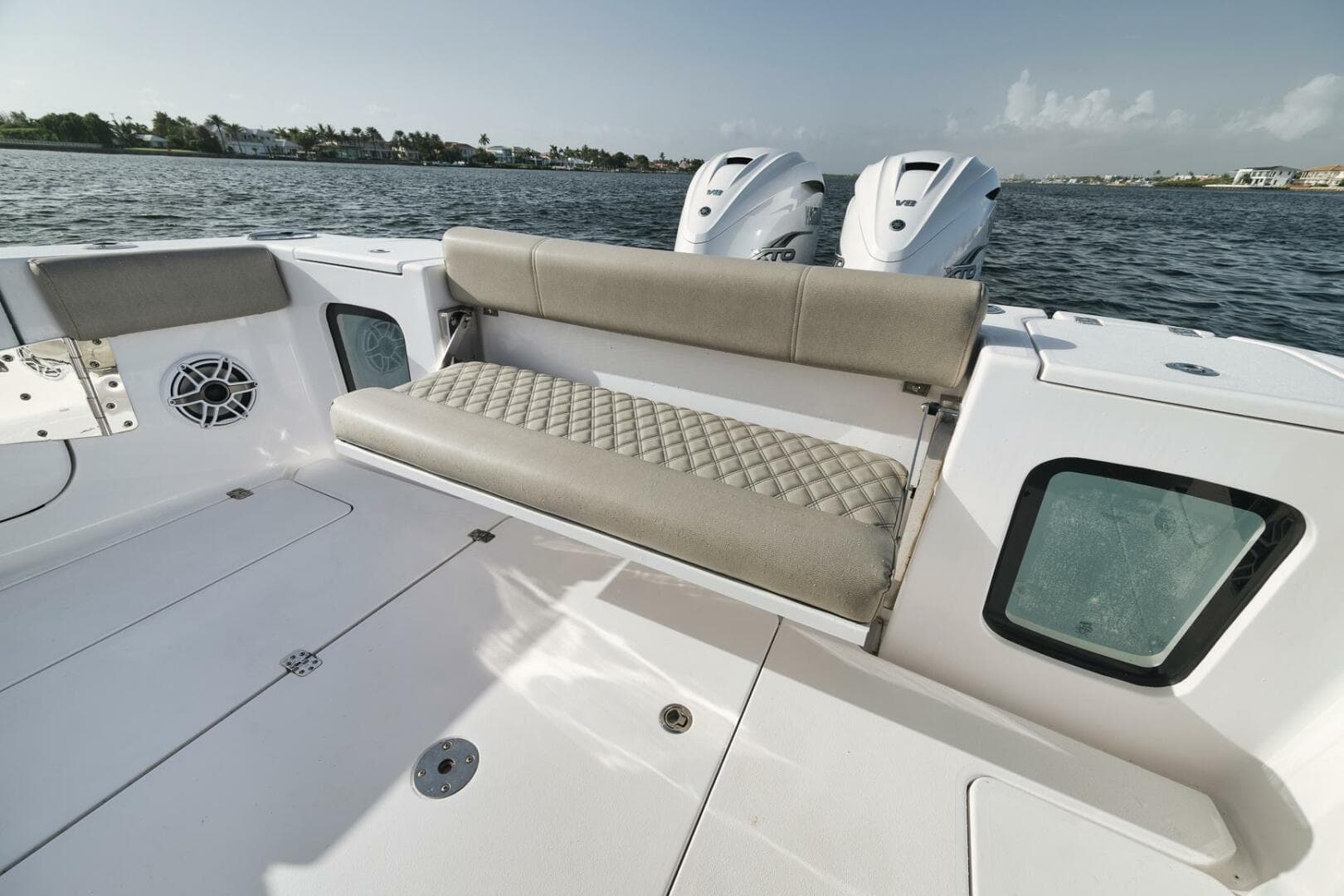 2022 Sportsman 352 — photo 44