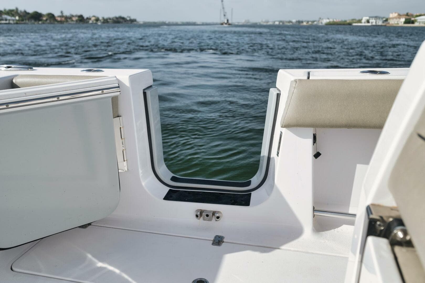 2022 Sportsman 352 — photo 48