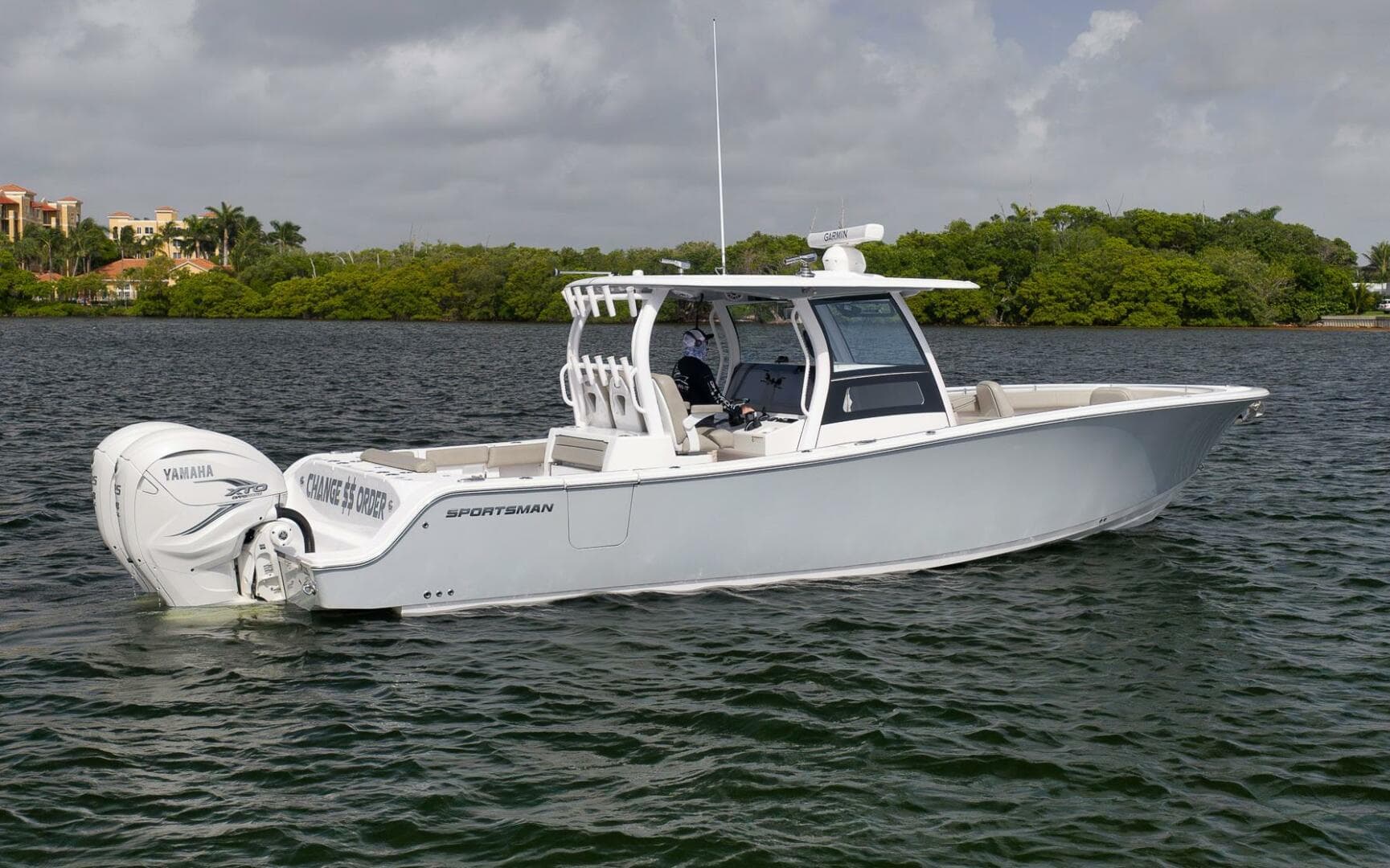 2022 Sportsman 352 — photo 2