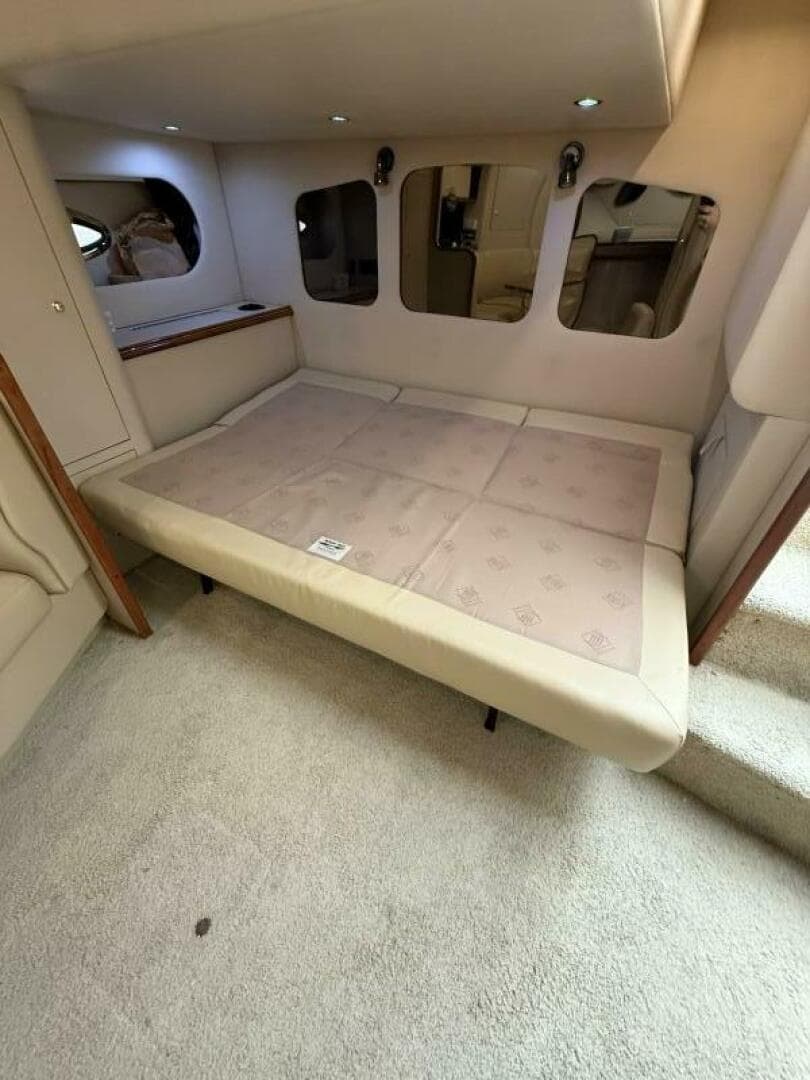 2001 Cruisers 3672 Express — photo 27