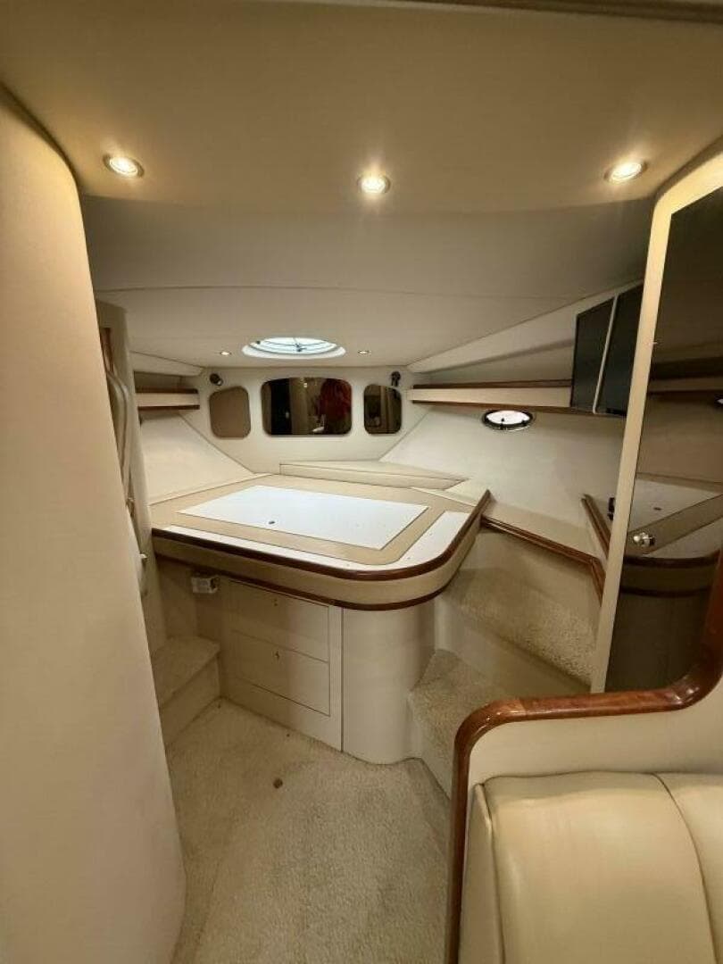 2001 Cruisers 3672 Express — photo 20