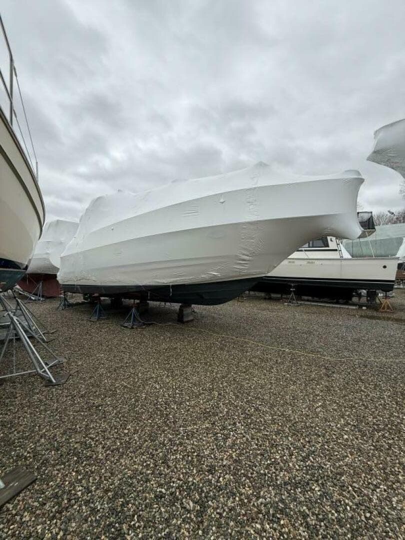 2001 Cruisers 3672 Express — photo 10