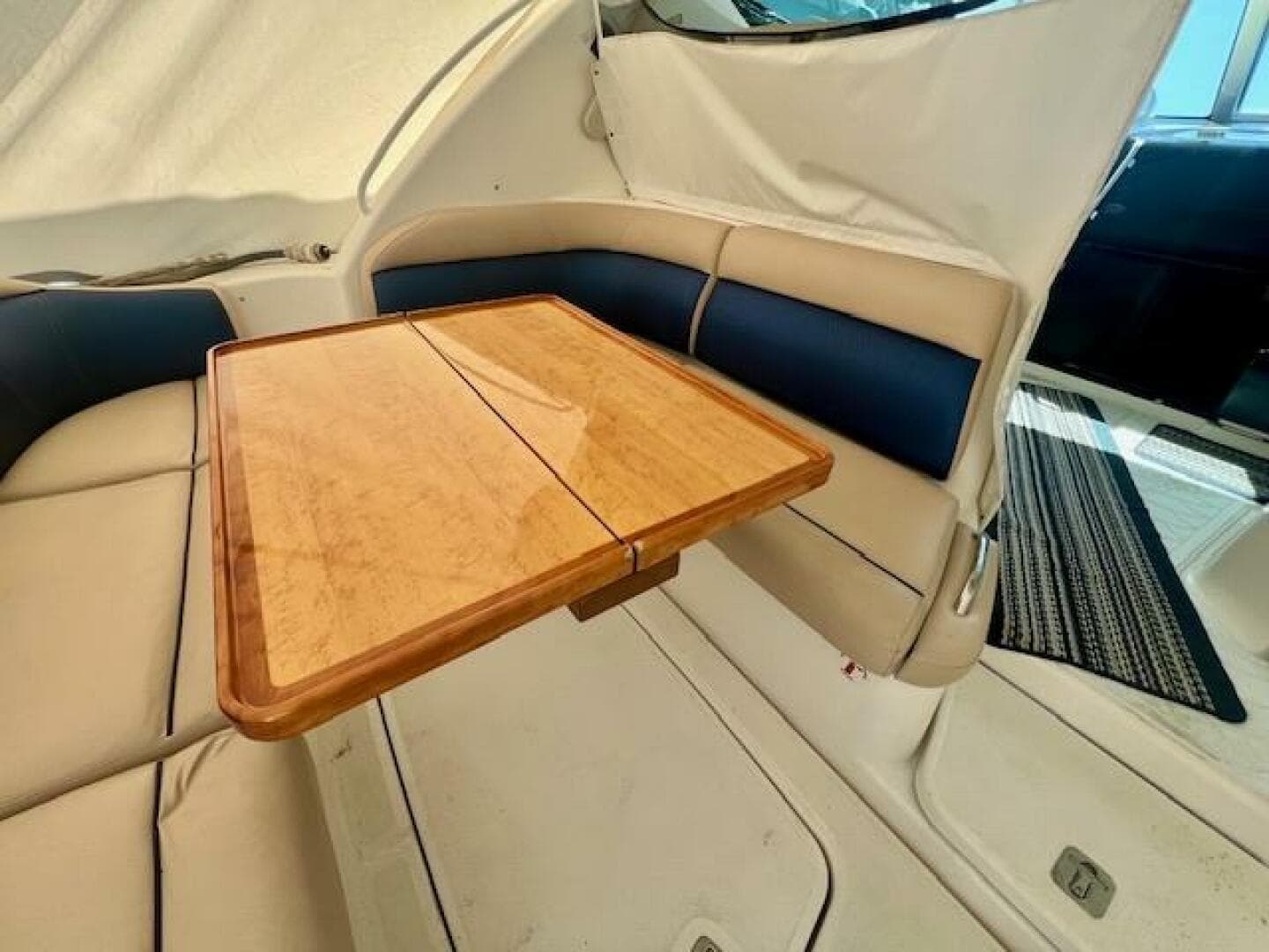 2007 Tiara Yachts 3900 Sovran — photo 11