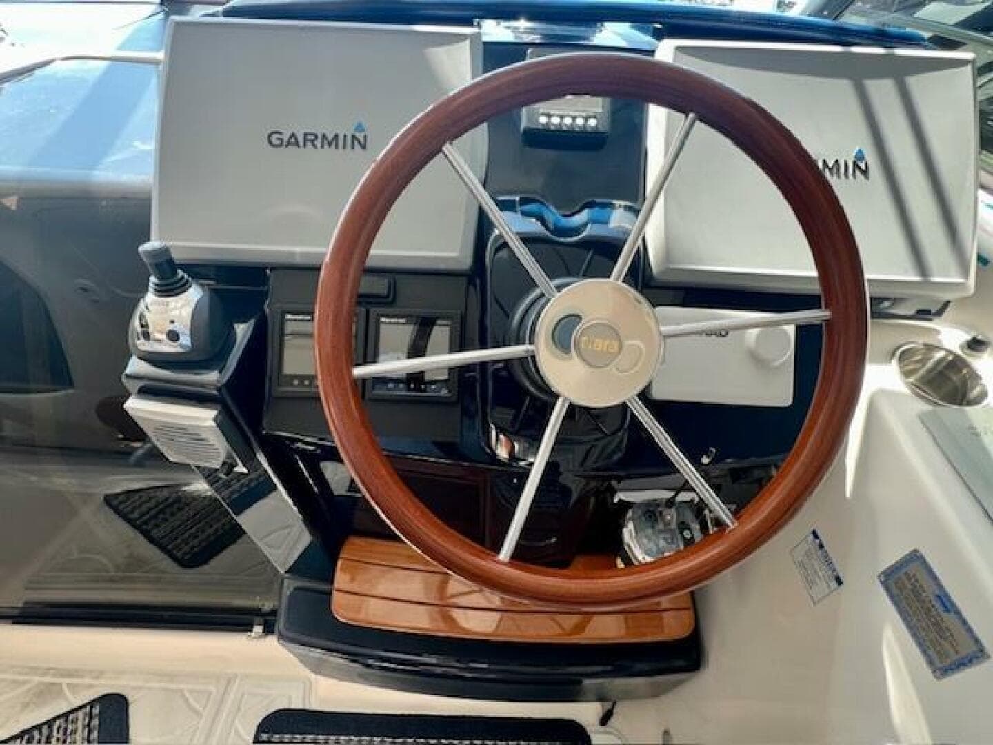 2007 Tiara Yachts 3900 Sovran — photo 24