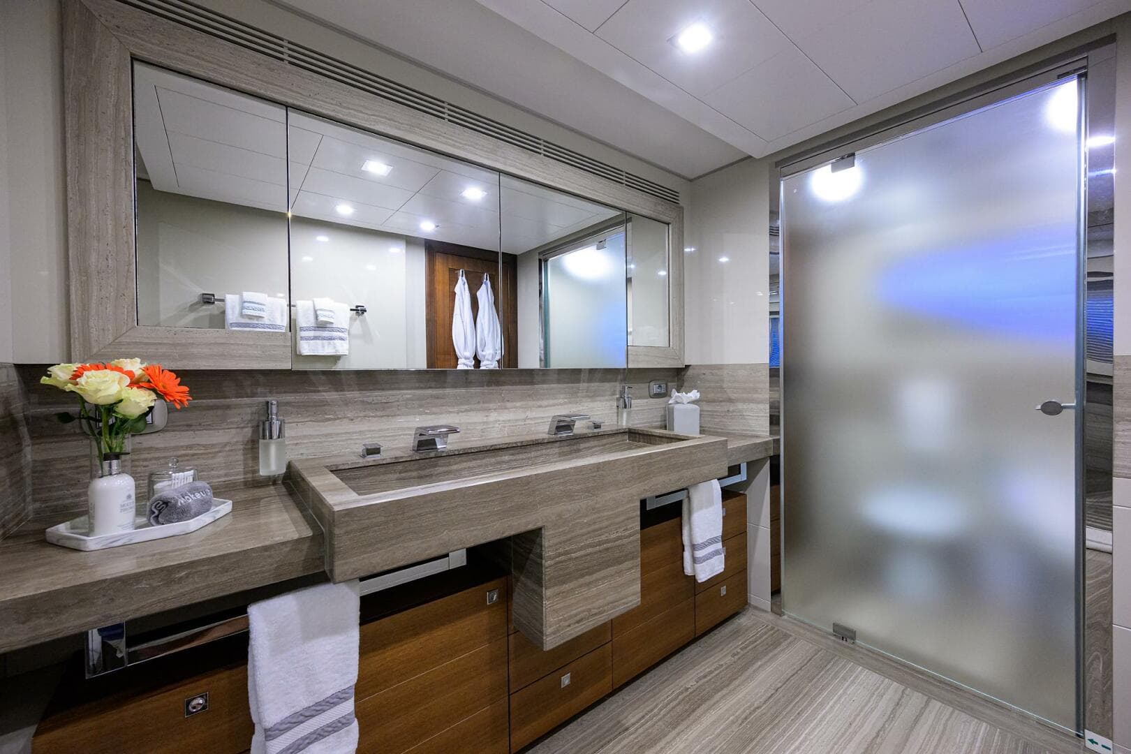 2013 Ferretti Yachts Custom Line 124 — photo 30