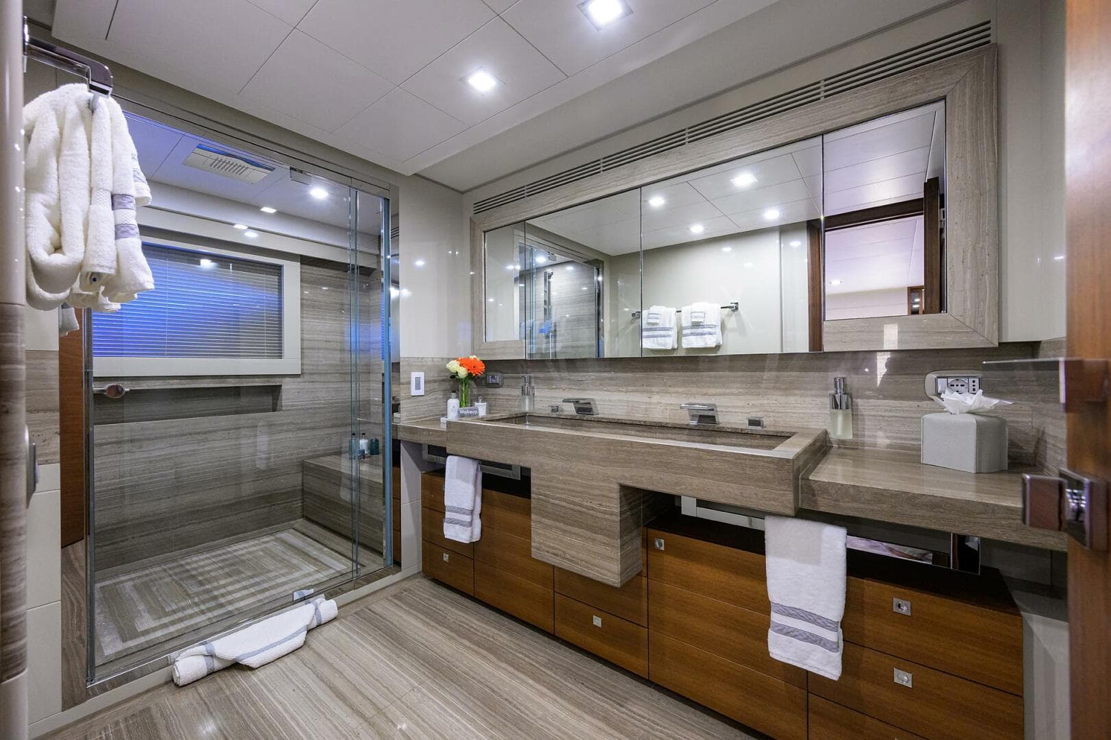 2013 Ferretti Yachts Custom Line 124 — photo 29