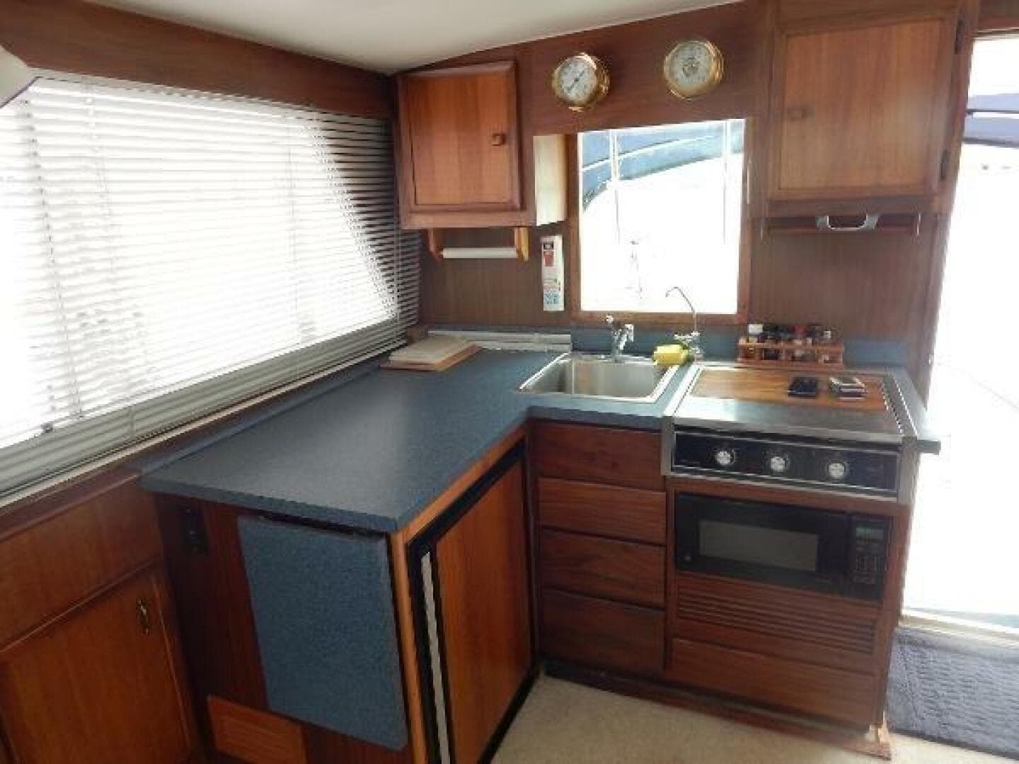 1972 Hatteras — photo 12