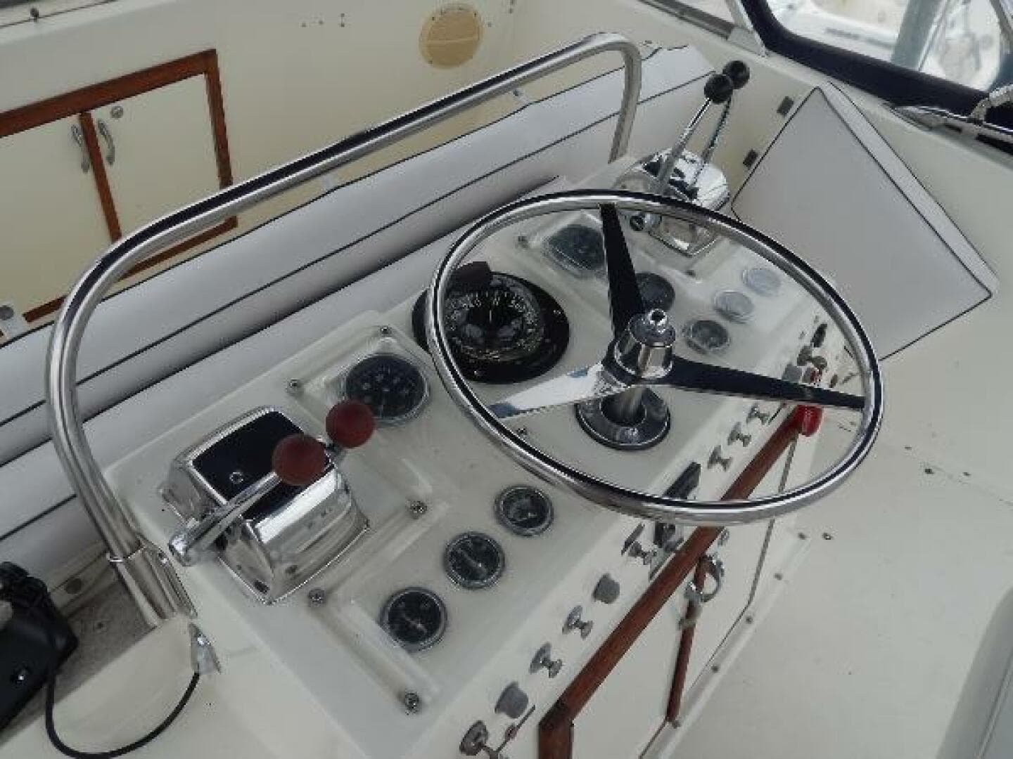 1972 Hatteras — photo 6