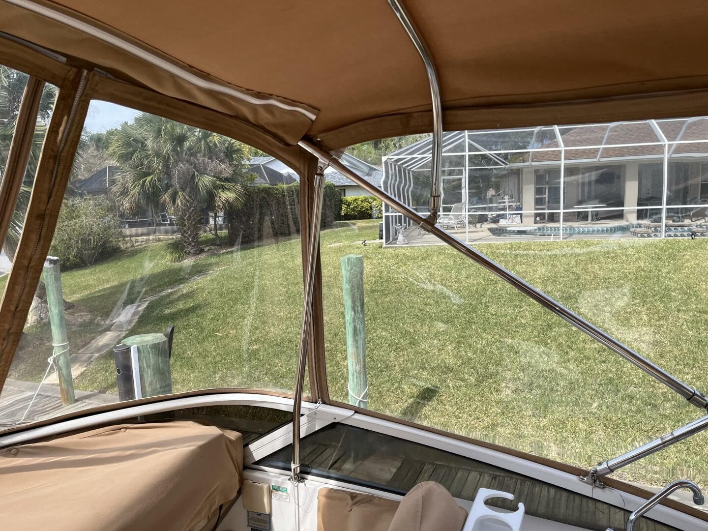 2005 Carver 396 — photo 22