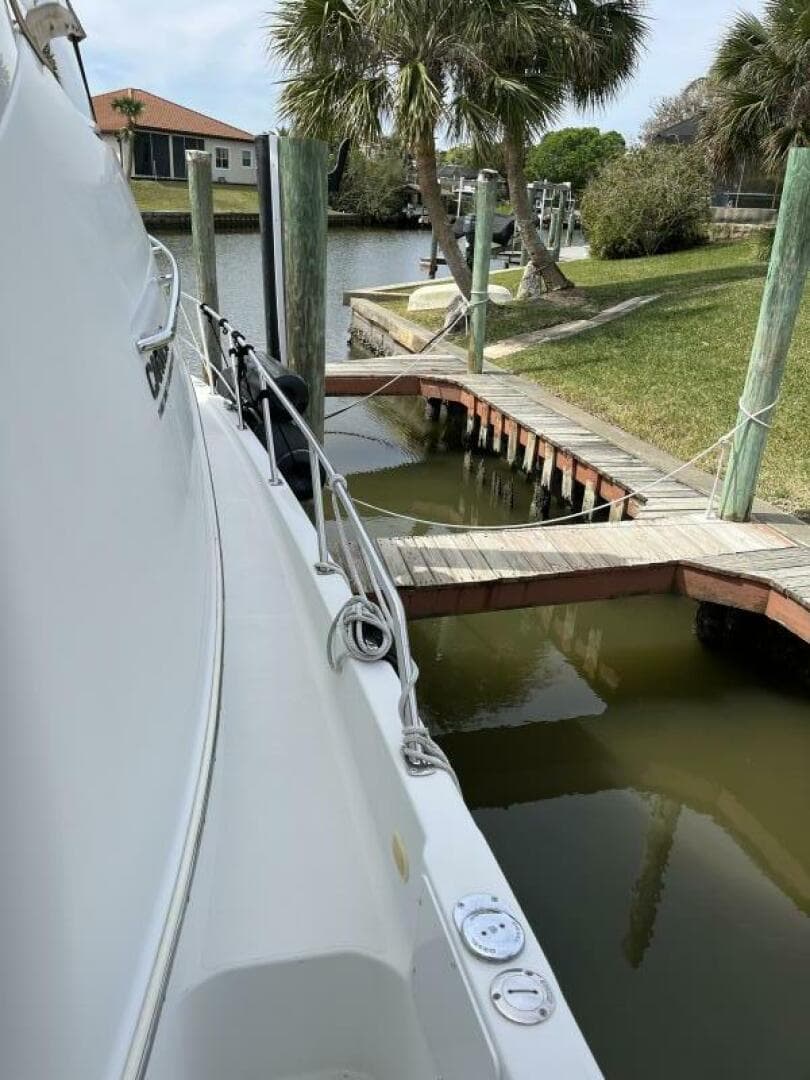 2005 Carver 396 — photo 56