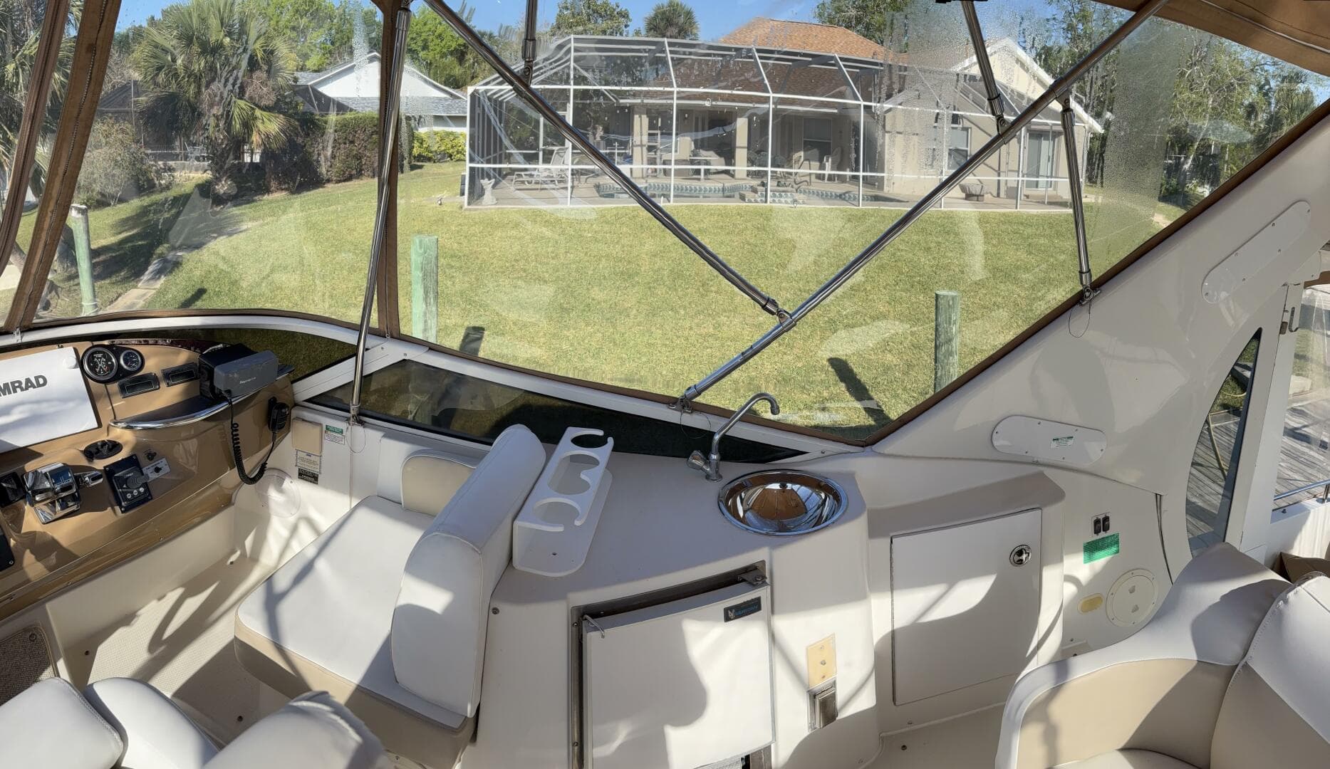 2005 Carver 396 — photo 18