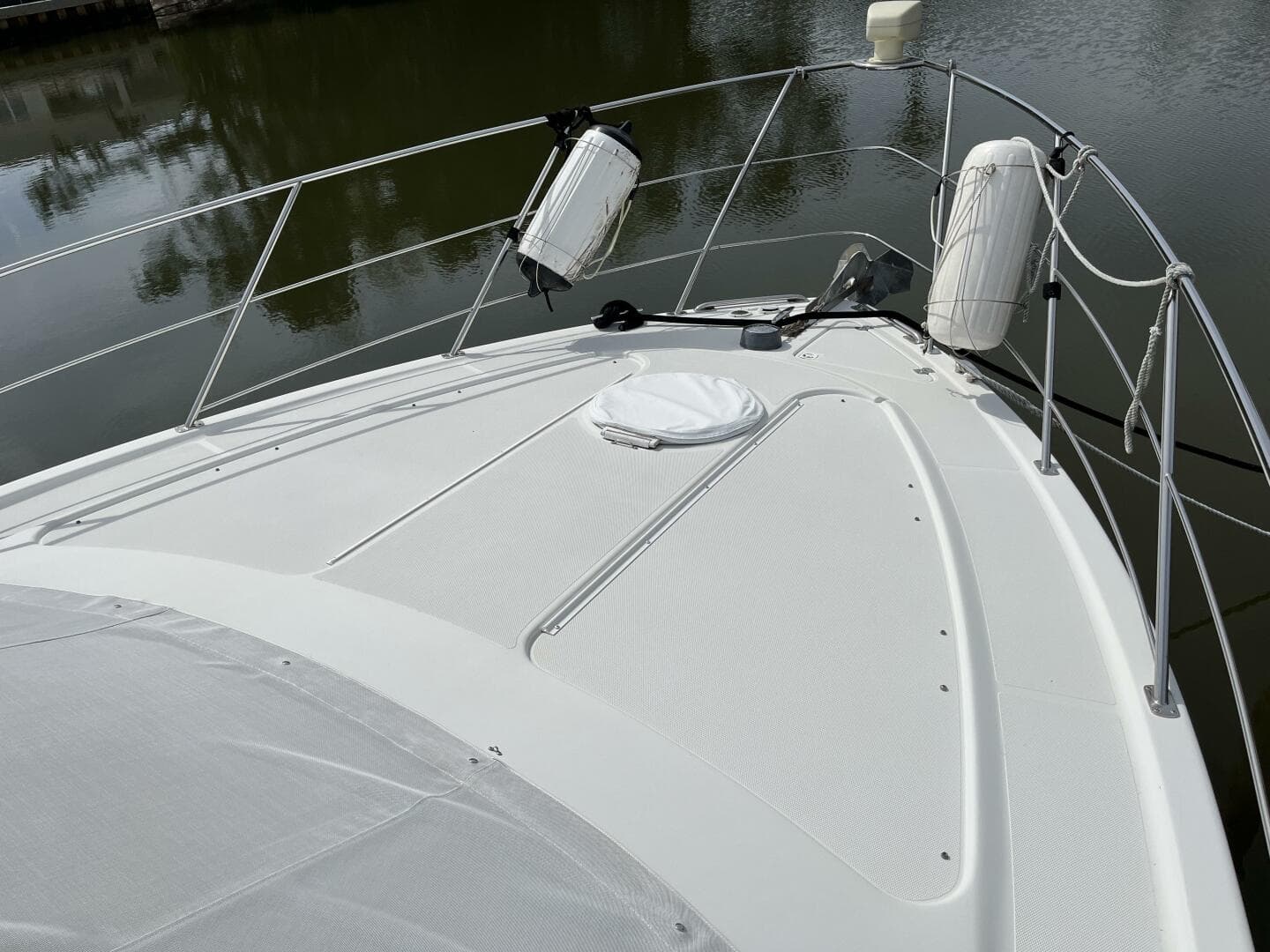 2005 Carver 396 — photo 57