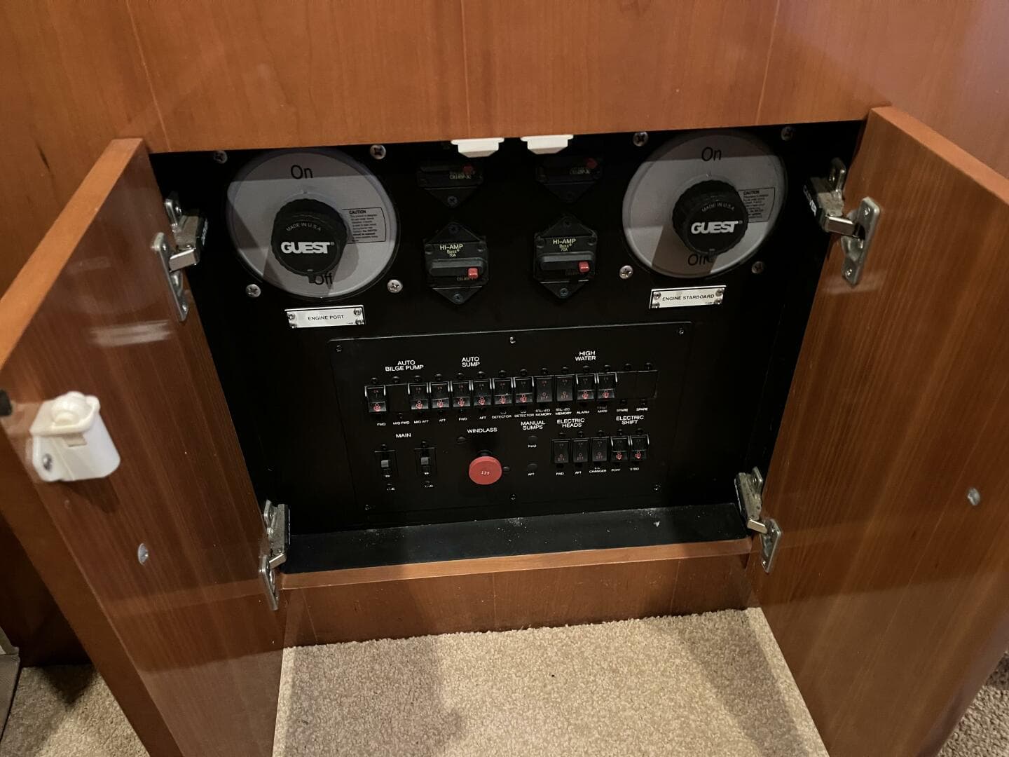 2005 Carver 396 — photo 67