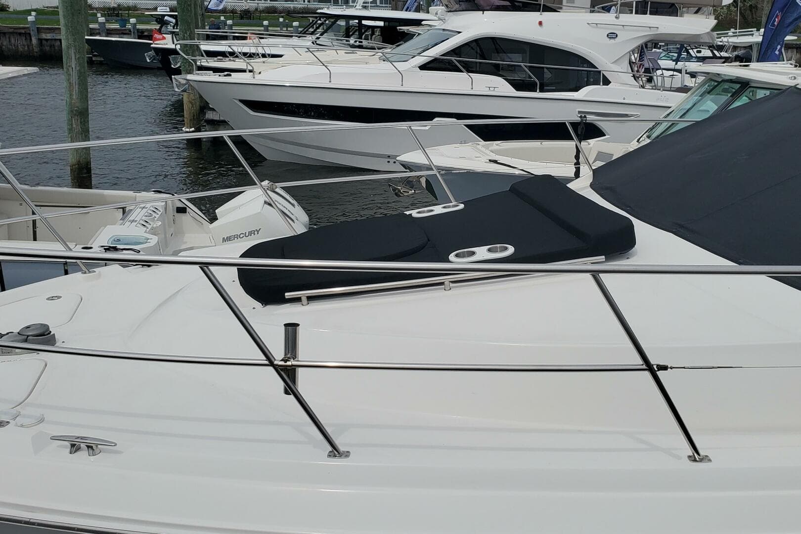 2012 Sea Ray 450 Sedan Bridge — photo 5