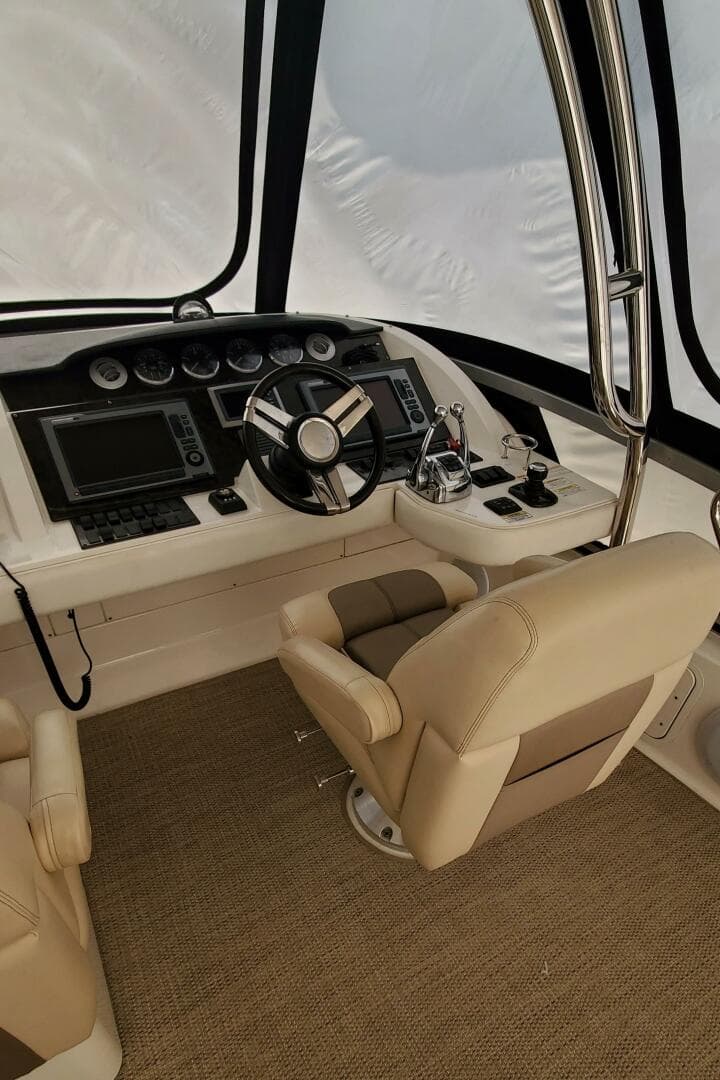 2012 Sea Ray 450 Sedan Bridge — photo 26