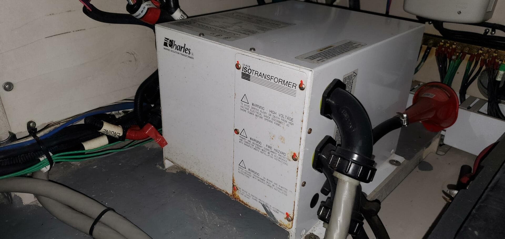 2012 Sea Ray 450 Sedan Bridge — photo 37