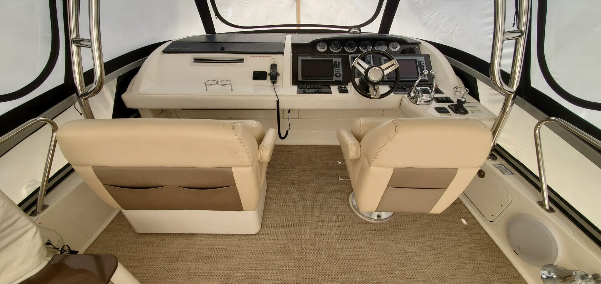 2012 Sea Ray 450 Sedan Bridge — photo 25
