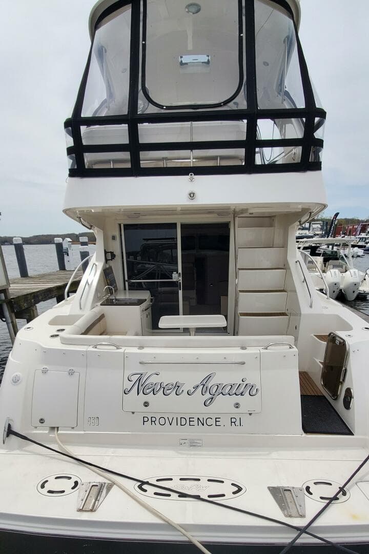 2012 Sea Ray 450 Sedan Bridge — photo 6