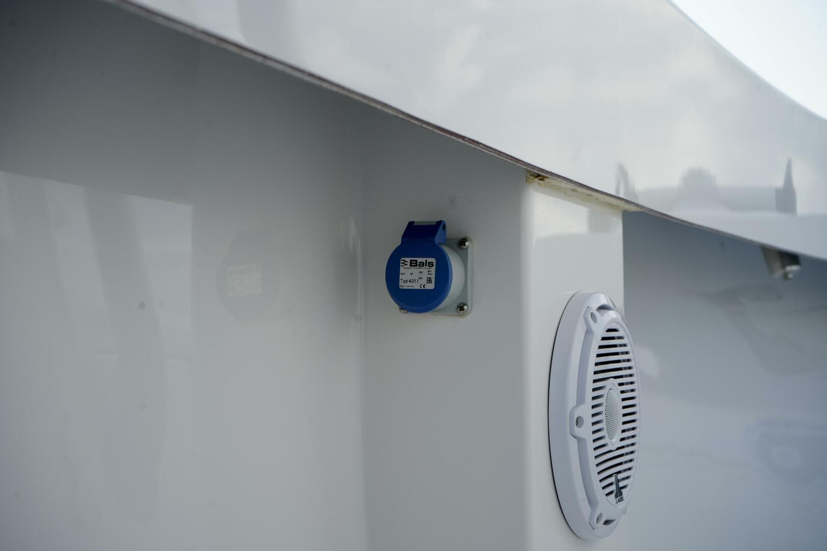 2024 Reef Runner Center Console — photo 27