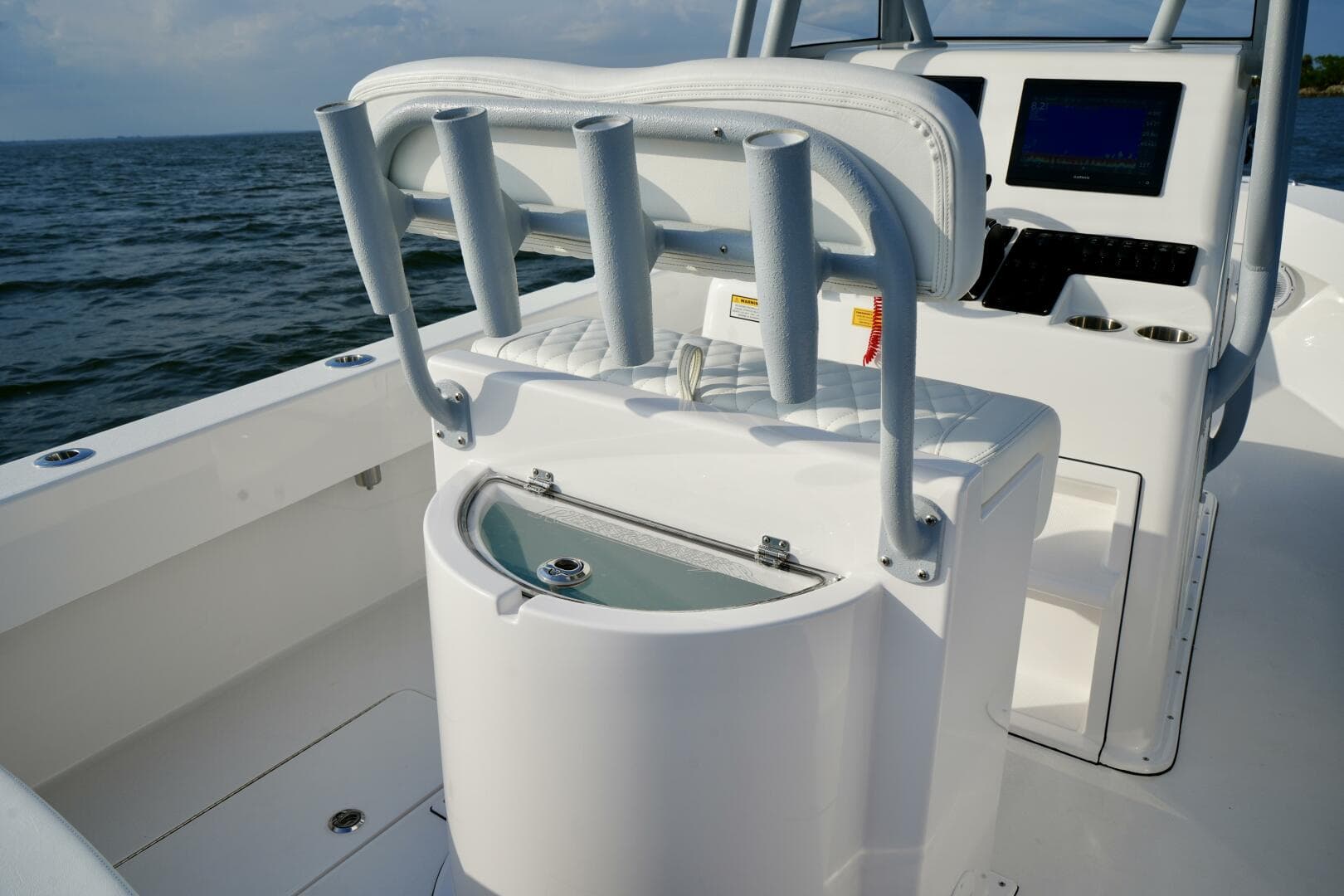 2024 Reef Runner Center Console — photo 6