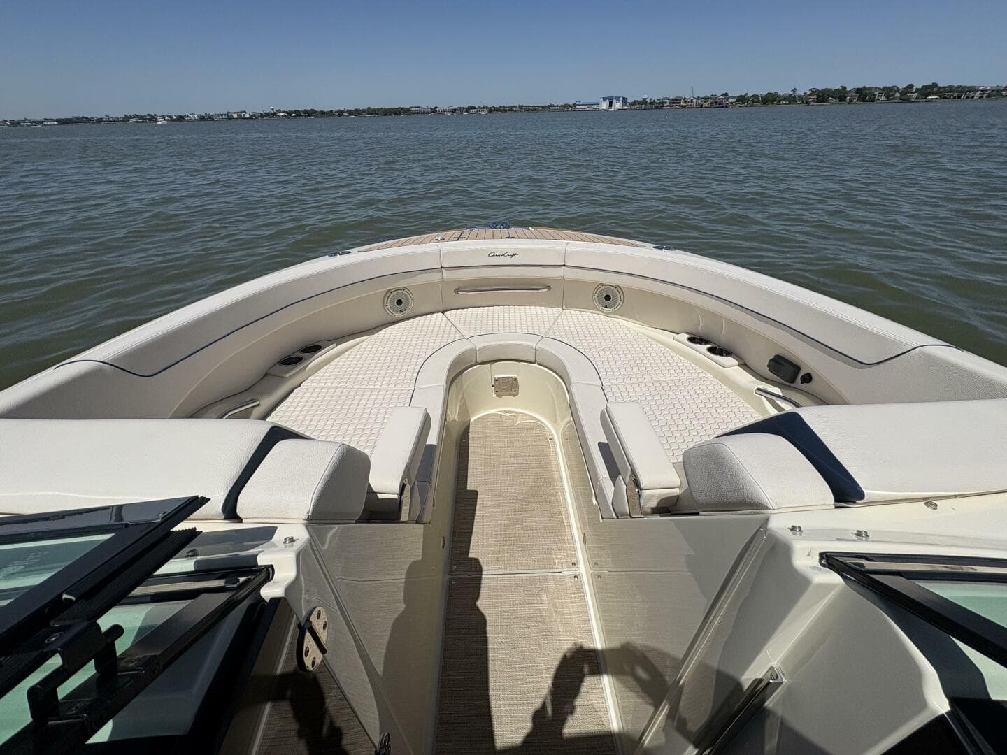 2023 Chris-Craft 31 Launch GT — photo 15