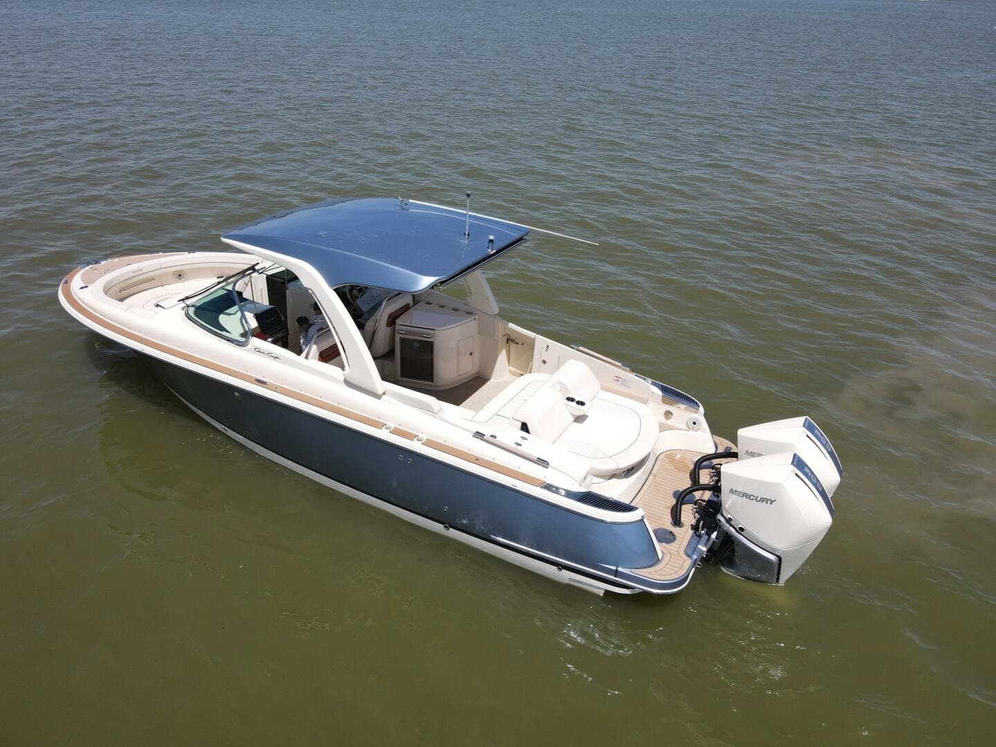 2023 Chris-Craft 31 Launch GT — photo 22